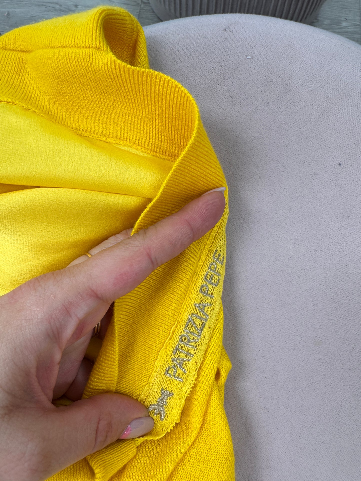 Bluză amber yellow Patrizia Pepe din jerse și satin
