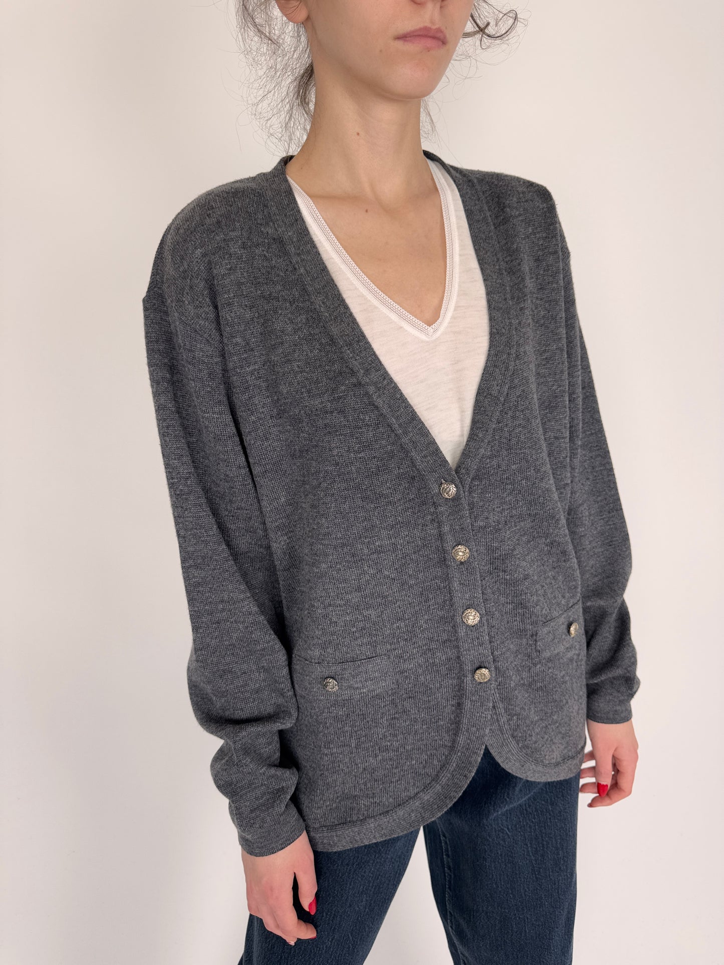Cardigan în stil Chanel din lana extrafina de gramaj mare