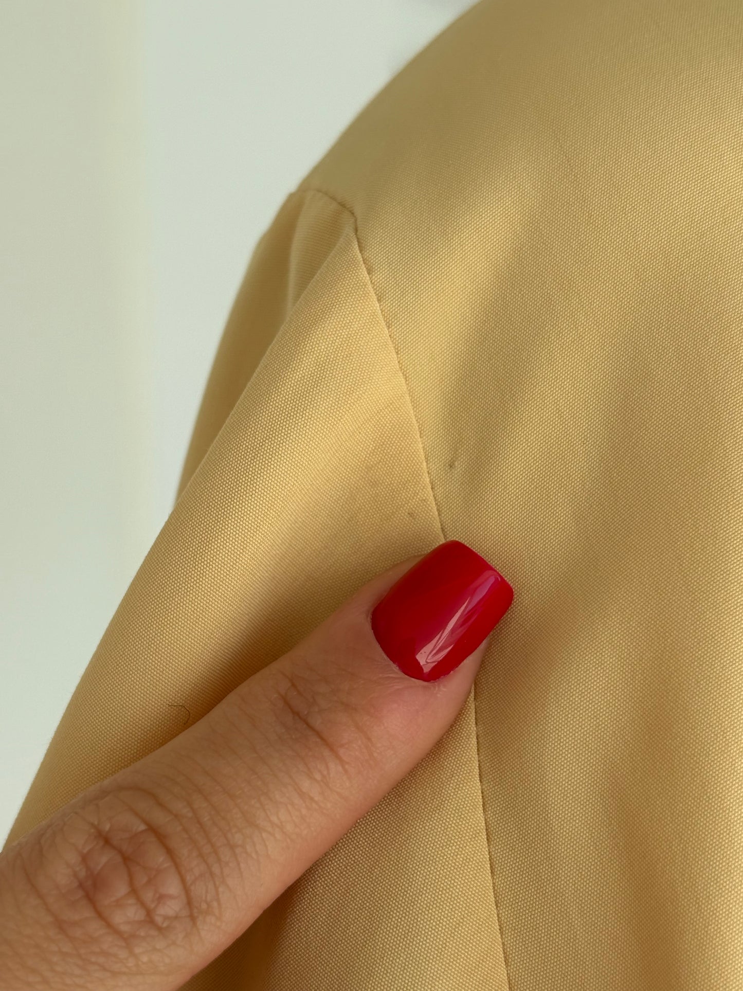 Cămașa vinatge butter yellow din poplin texturat și guler brodat