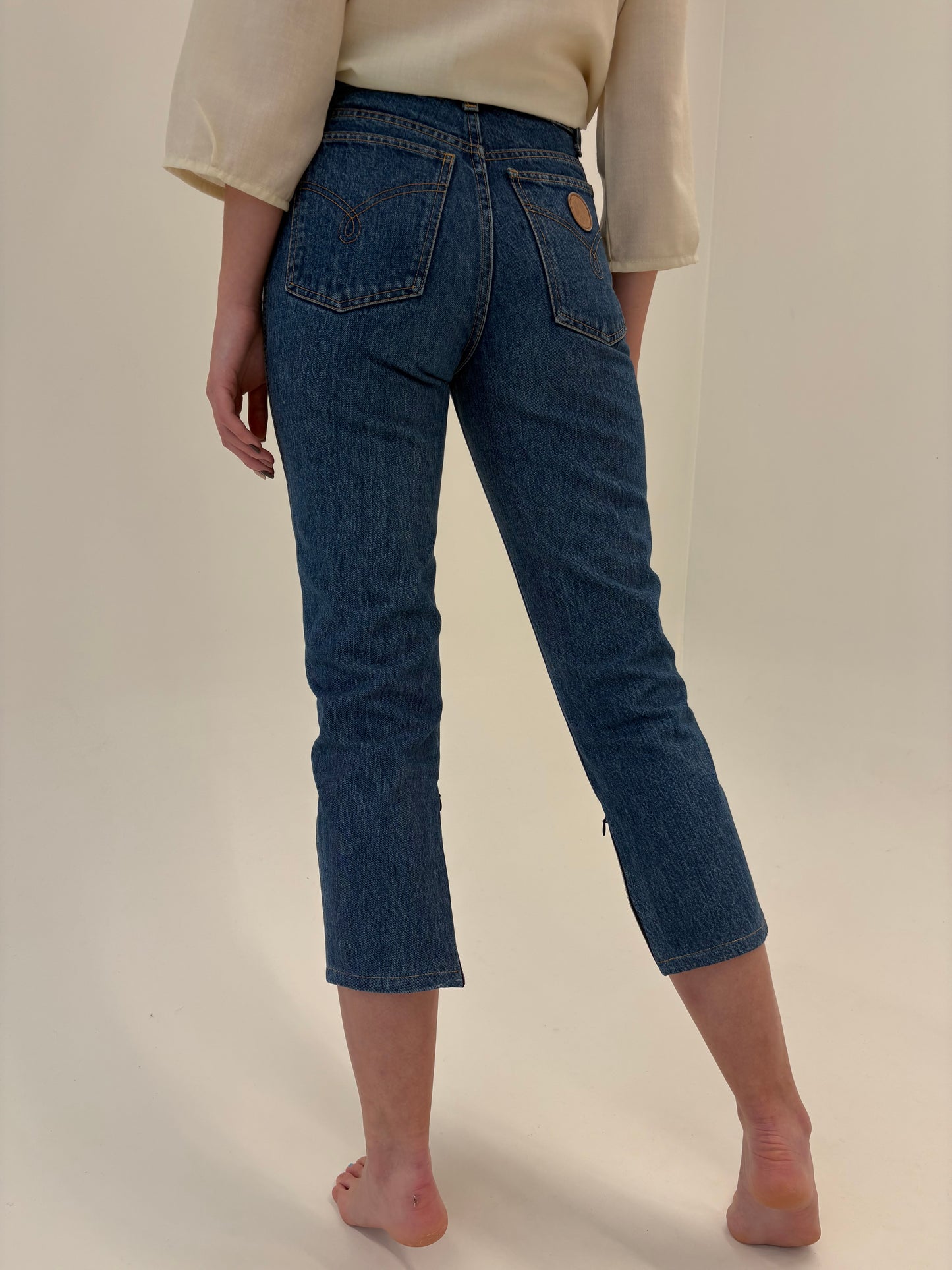 Jeans luxury Moschino petite cu talie ultra înaltă