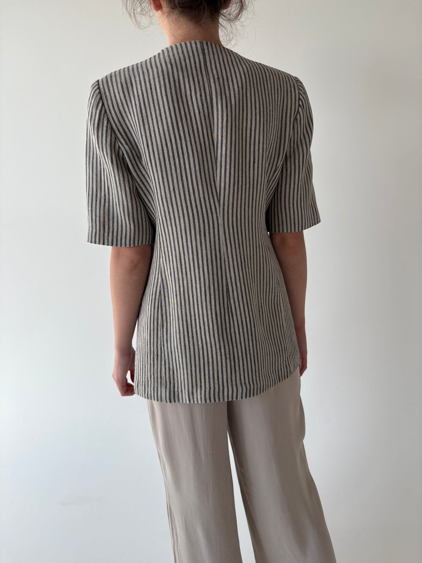 Sacou vintage italian cambrat în dungi fine verticale din in structurat