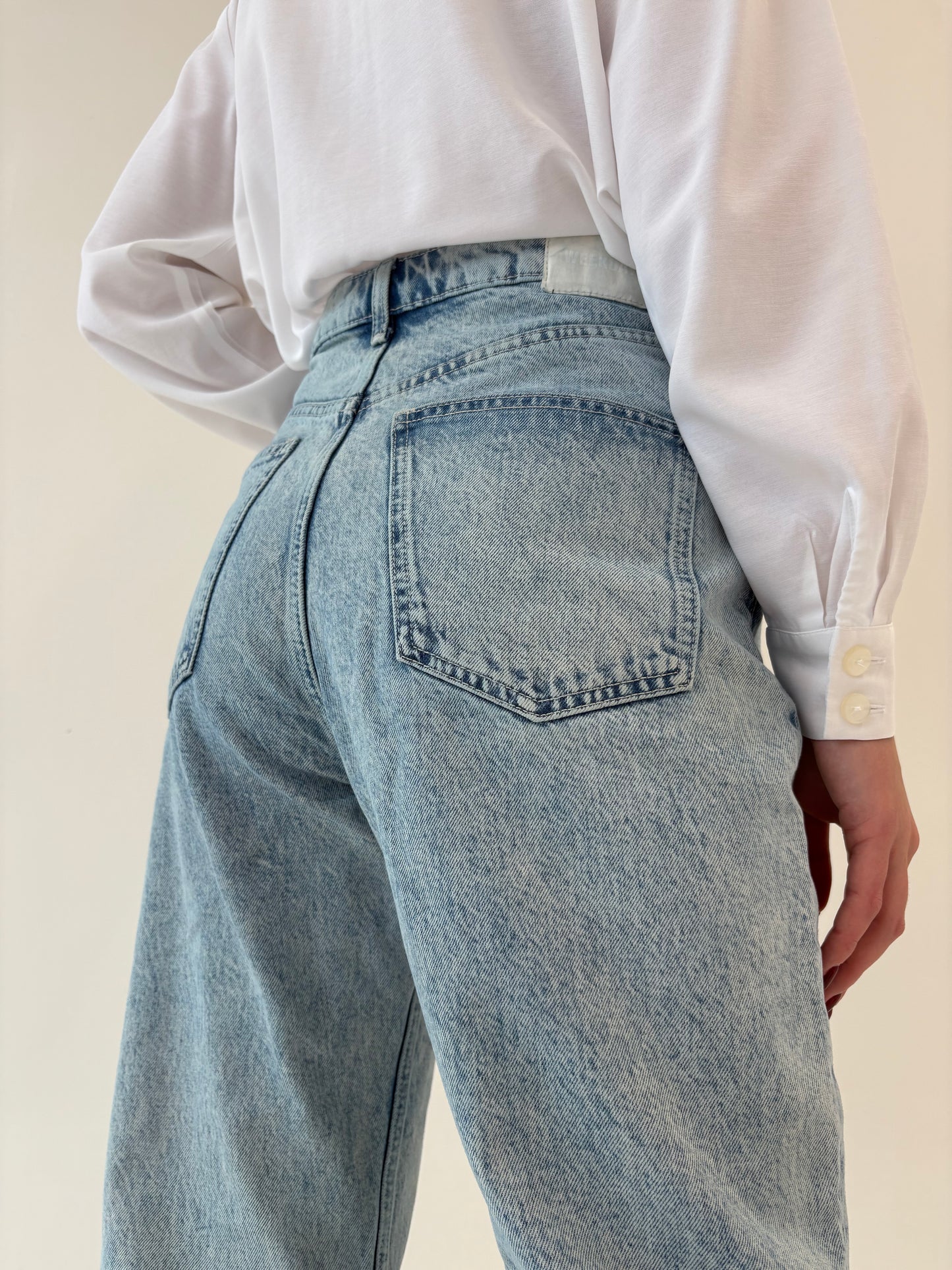 Jeans Barrel petite cu talie ultra înaltă mom fit stone wash