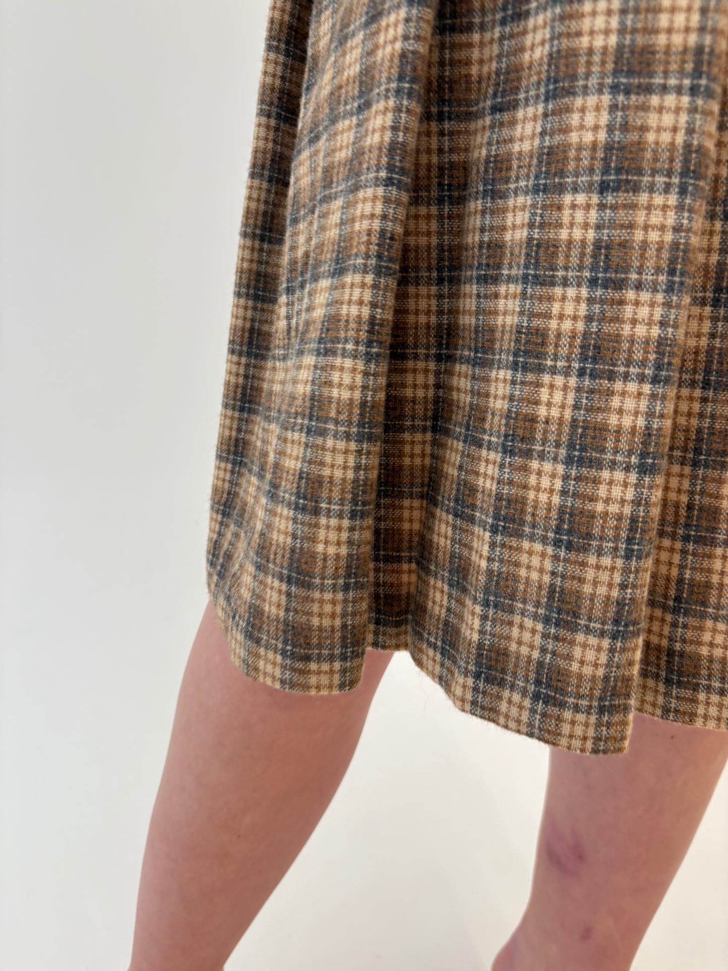 Fustă camel plisată din Tartan de lana cu talie ultra înaltă marcată