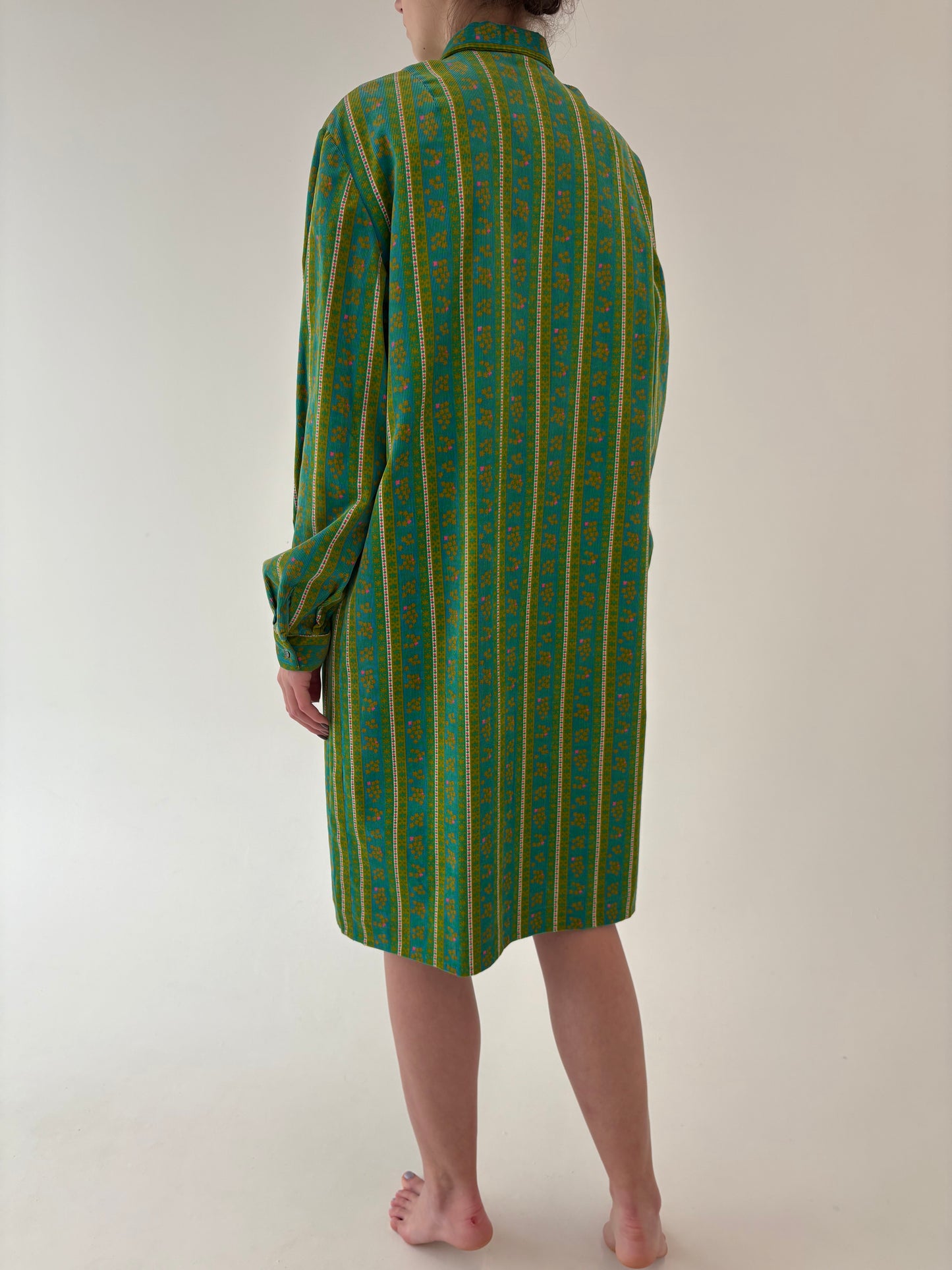 Rochie vintage tip cămașă din corduroy în culori tari cu centura inclusă