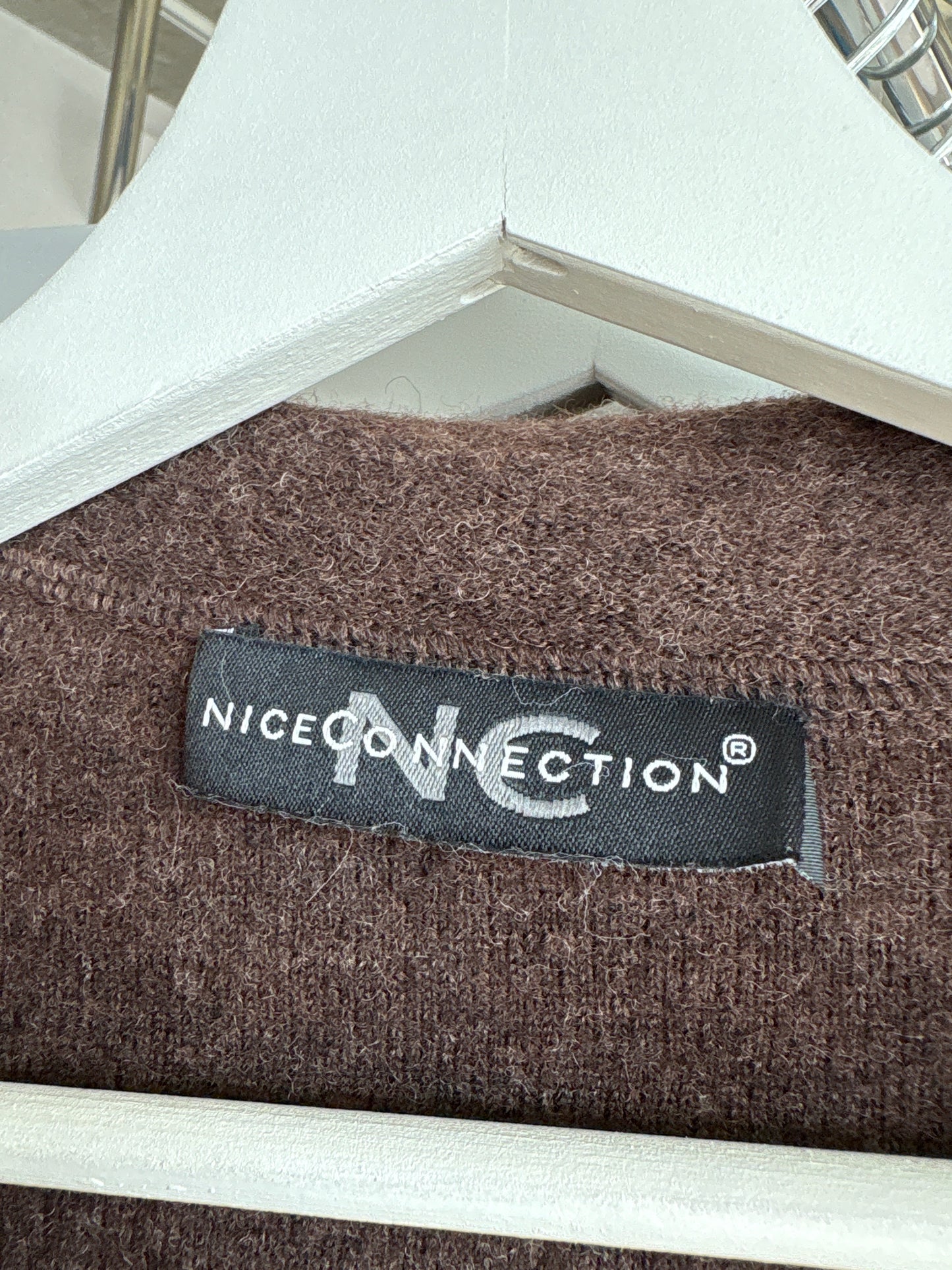 Sacou chocolate brown din boiled wool cu detalii lucrate manual