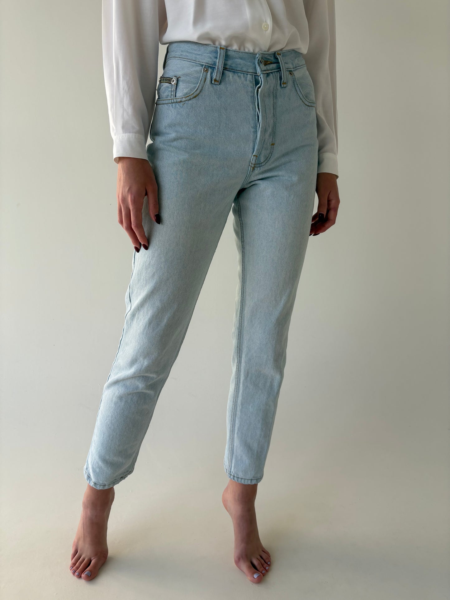 Jeans Calvin Klein în croi clasic