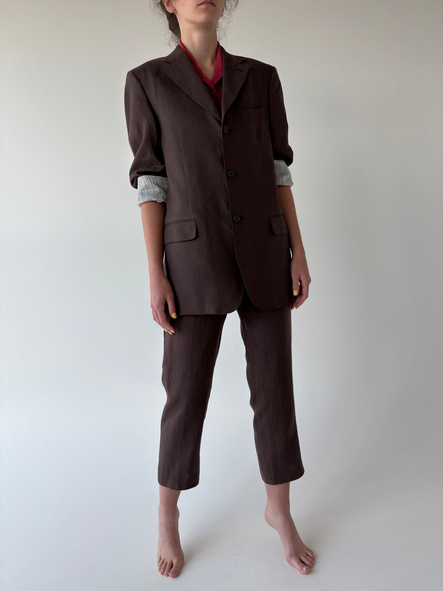 Costum chocolate brown din in in croi actual