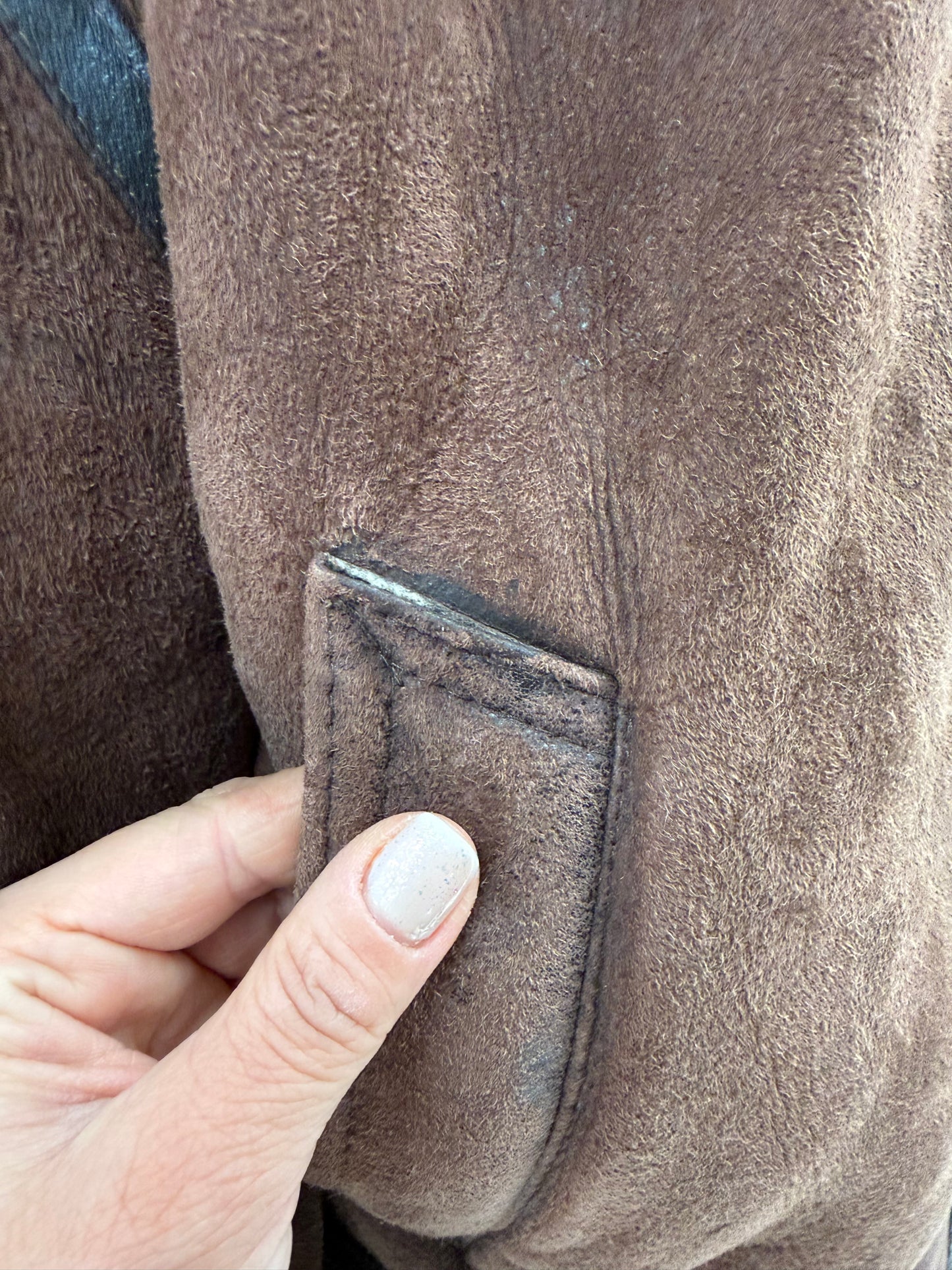 Blana naturală Shearling chocolate brown cu glugă în croi super actual