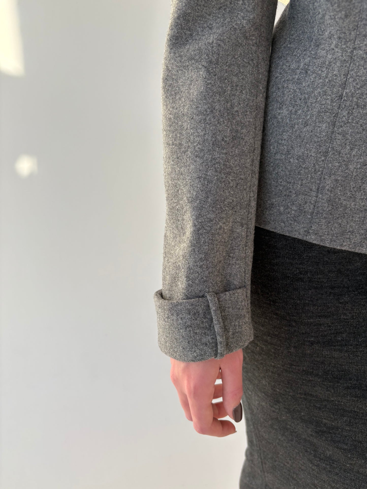 Jacheta Hugo Boss în croi super actual din lana plină extrafina confort