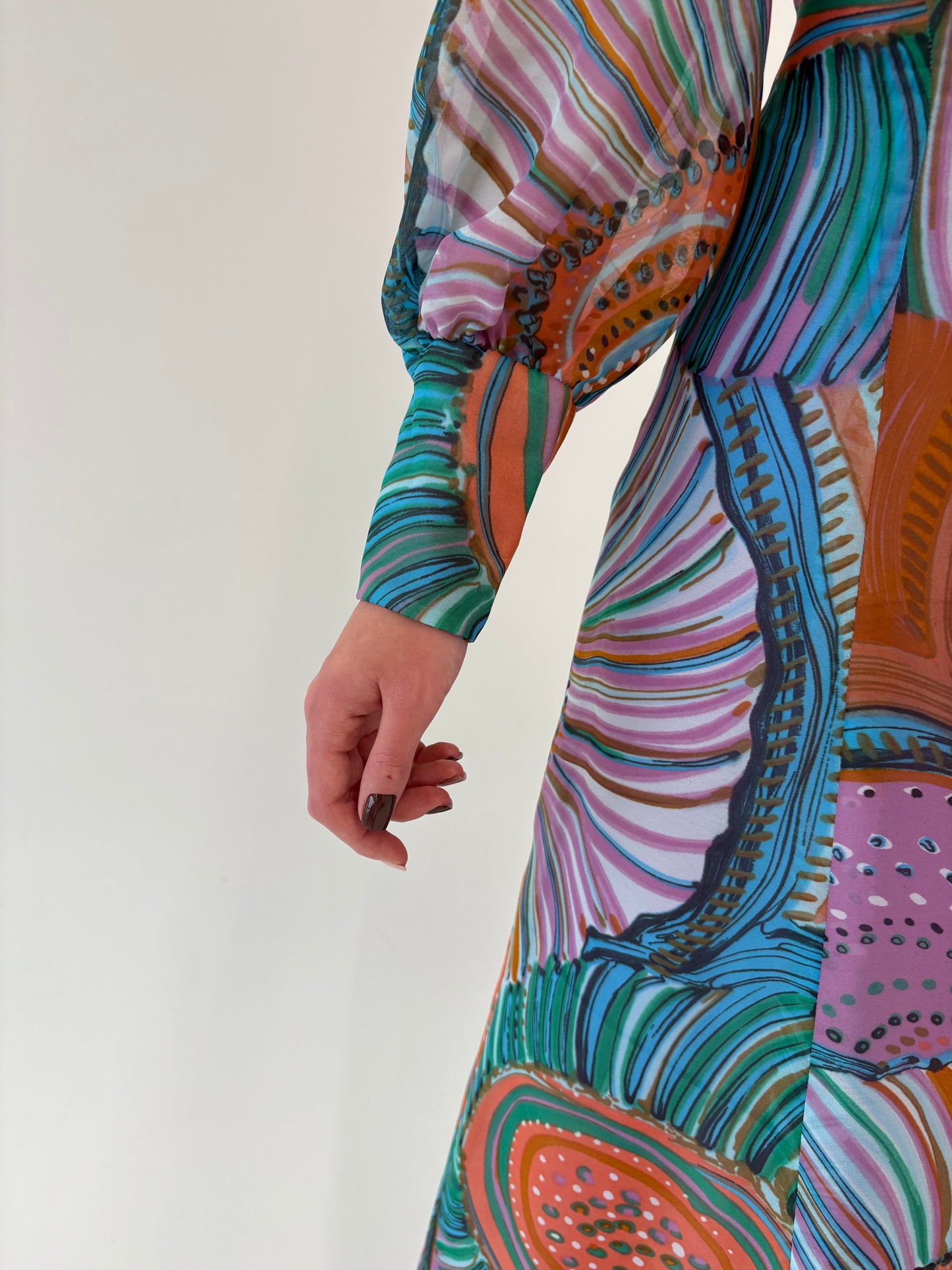 Rochie vintage maxi se seara cu print și manșete înalte