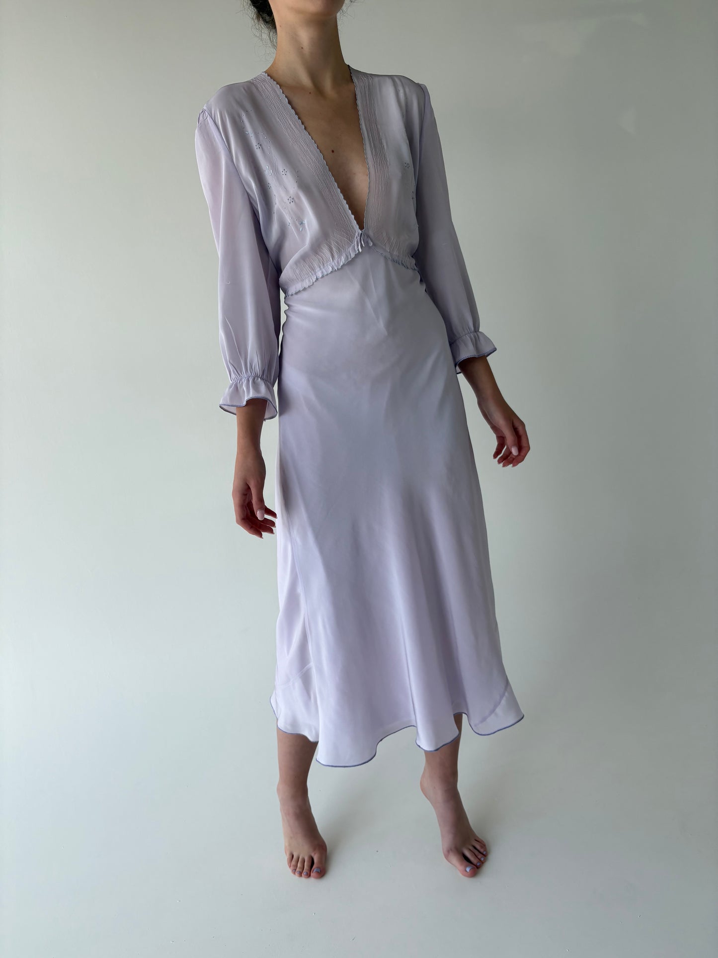 Rochie vintage lavandă sublimă din mătase naturală brodată manual
