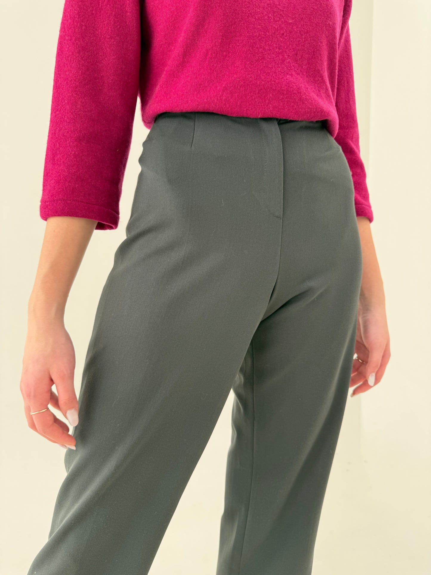 Pantaloni business forest green din stofita ultra confort de primăvară modelatoare