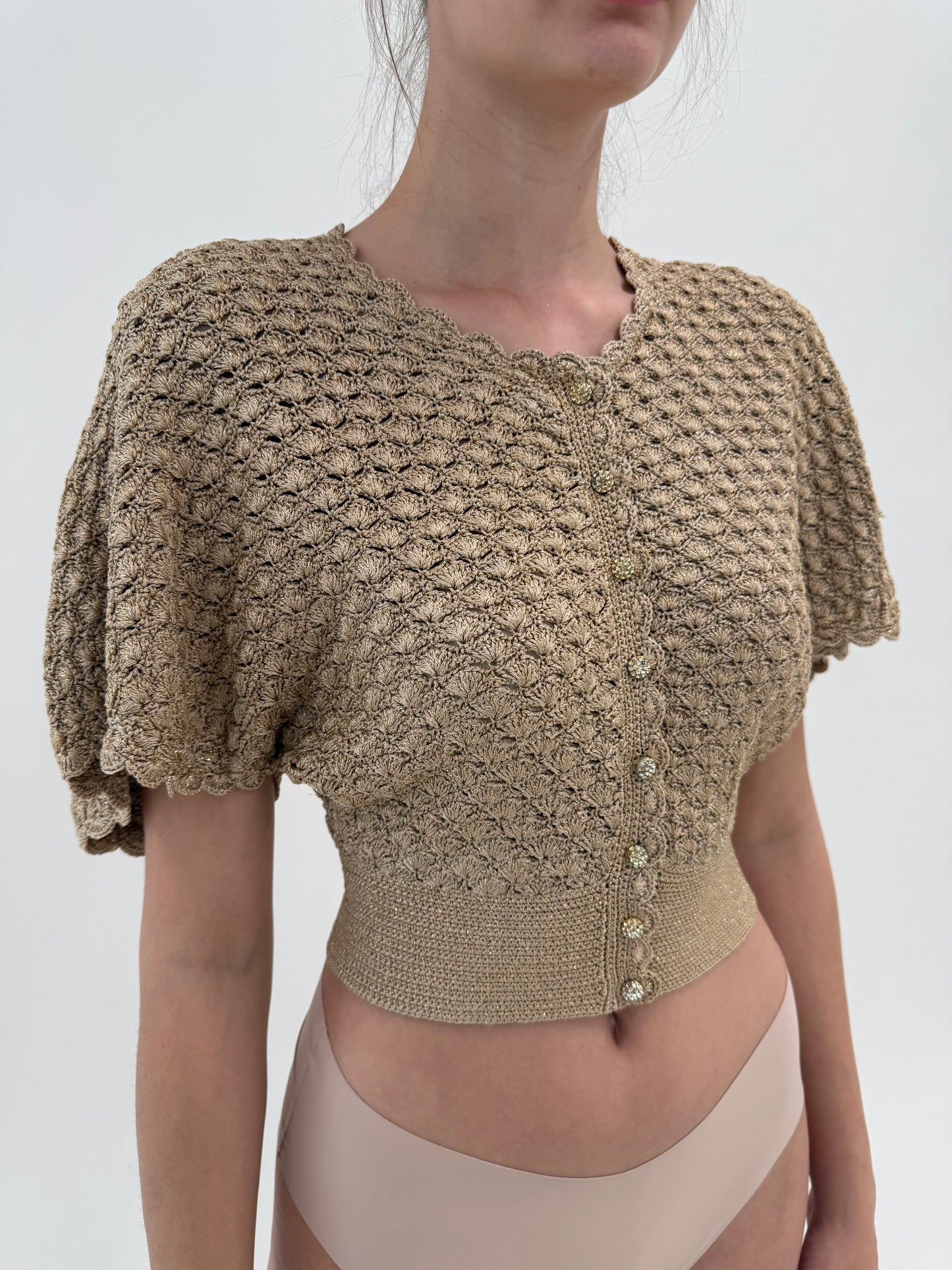 Top vintage de vară sand nude cu inserții fine aurii ultra cambrat