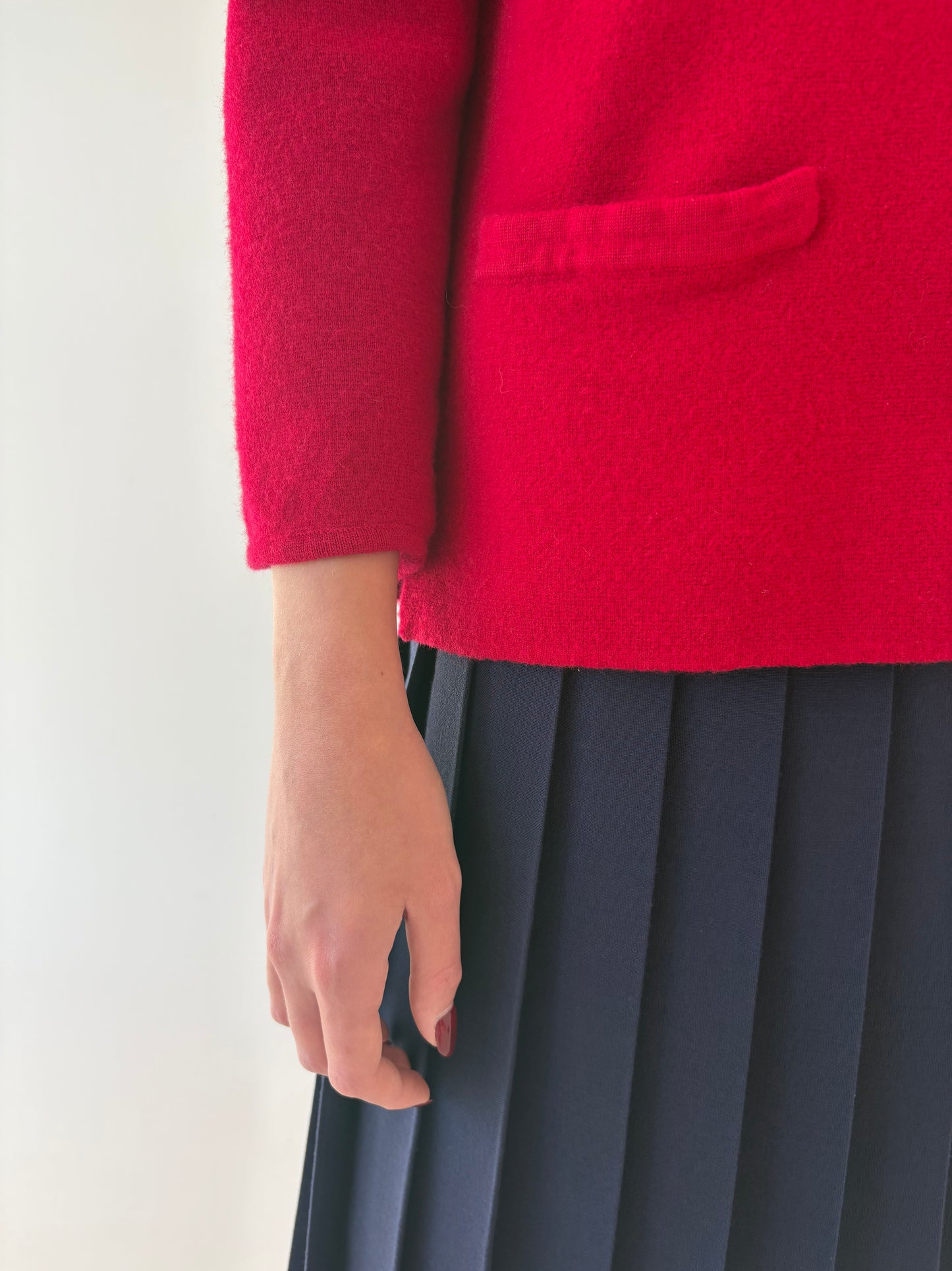 Sacou petite din jerse de lana merino extrafina cherry red de gramaj mare