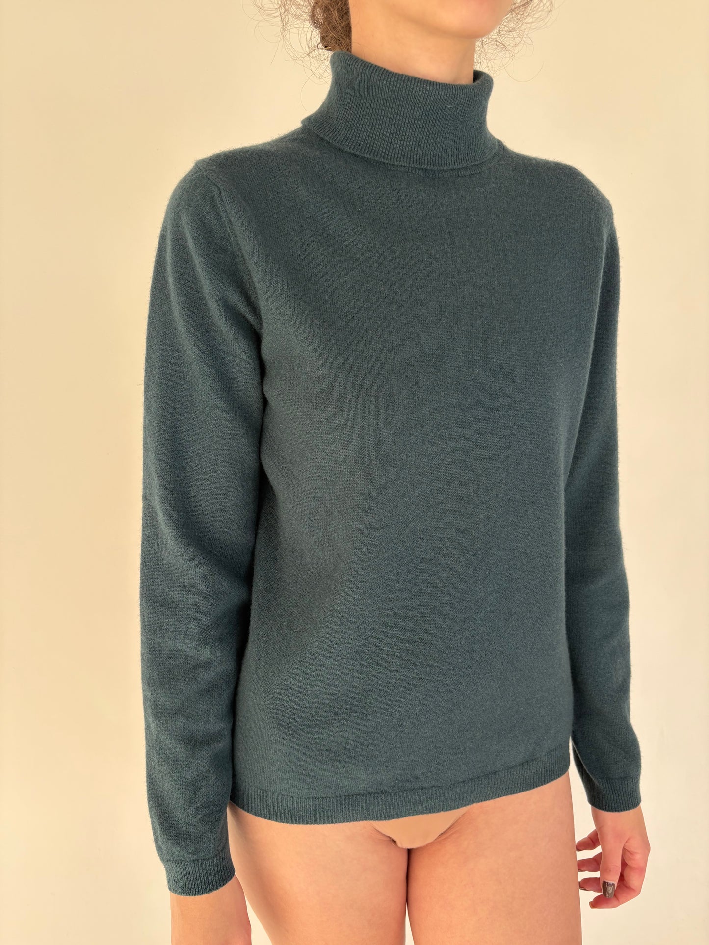 Maleta pune green din lana extrafina de gramaj mare