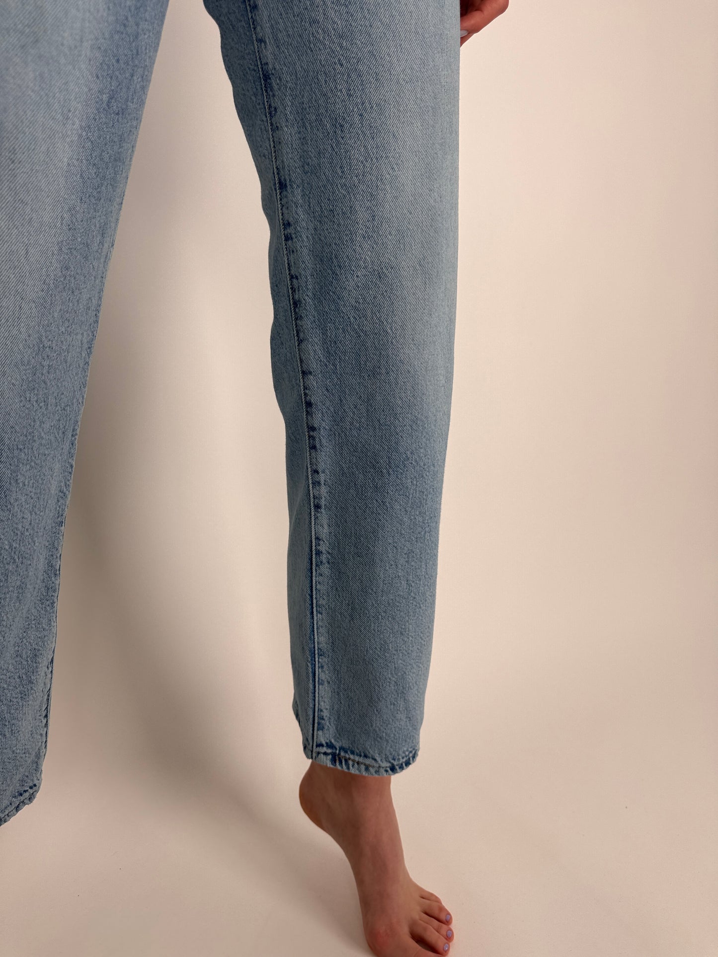 Jeanși Levi’s premium ribcage cu talie ultra înaltă ușor strech