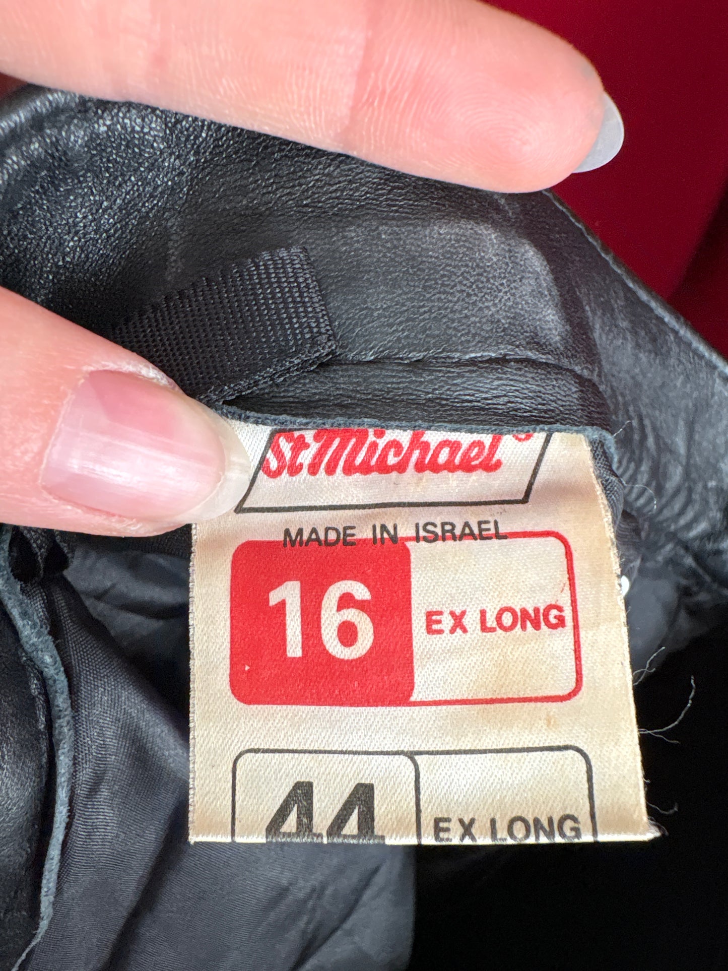 Pantaloni tall din piele naturală moale cu talie ultra înaltă și pense mom fit