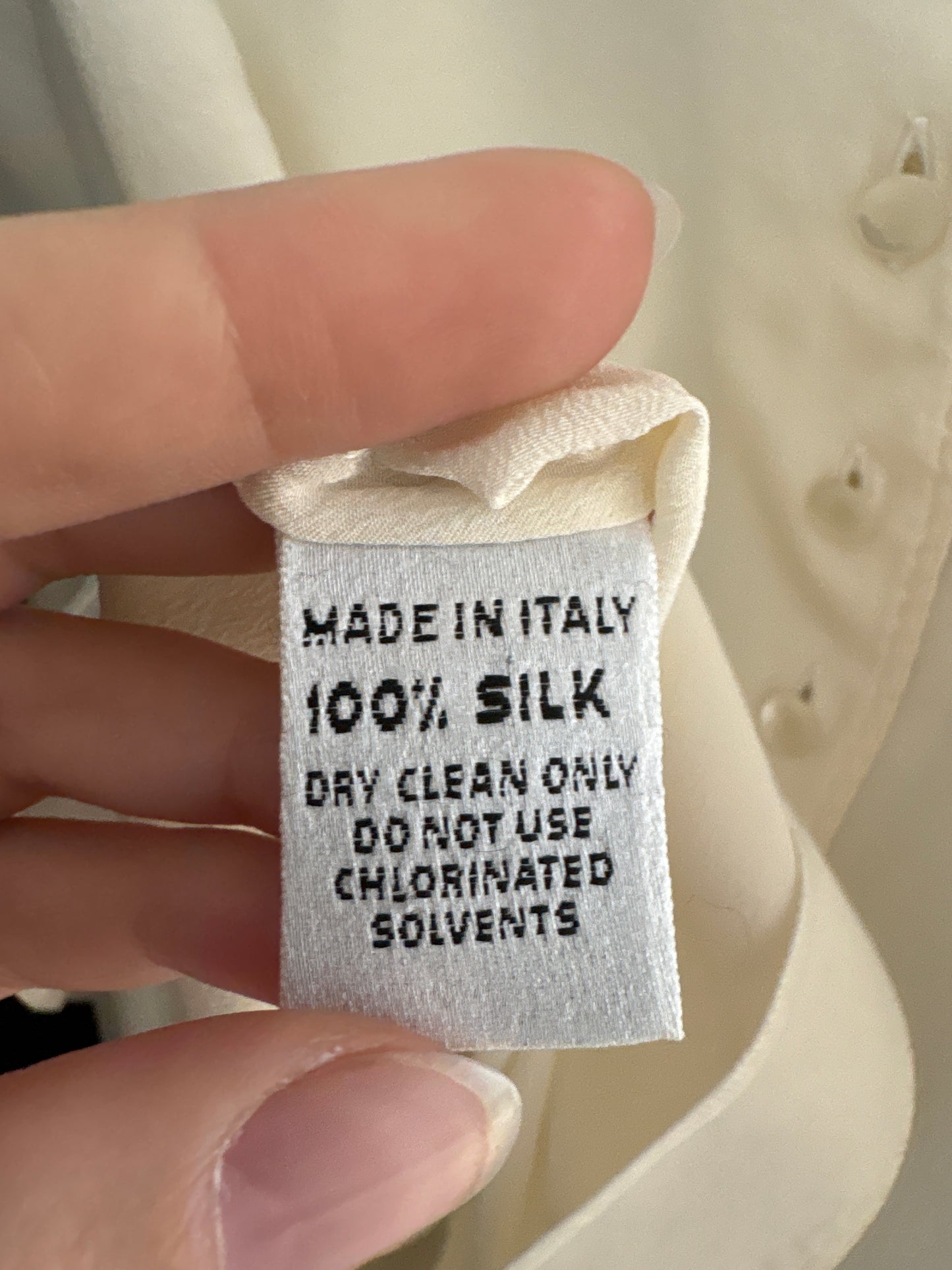 Cămașa italiana în croi minimalist din mătase naturală