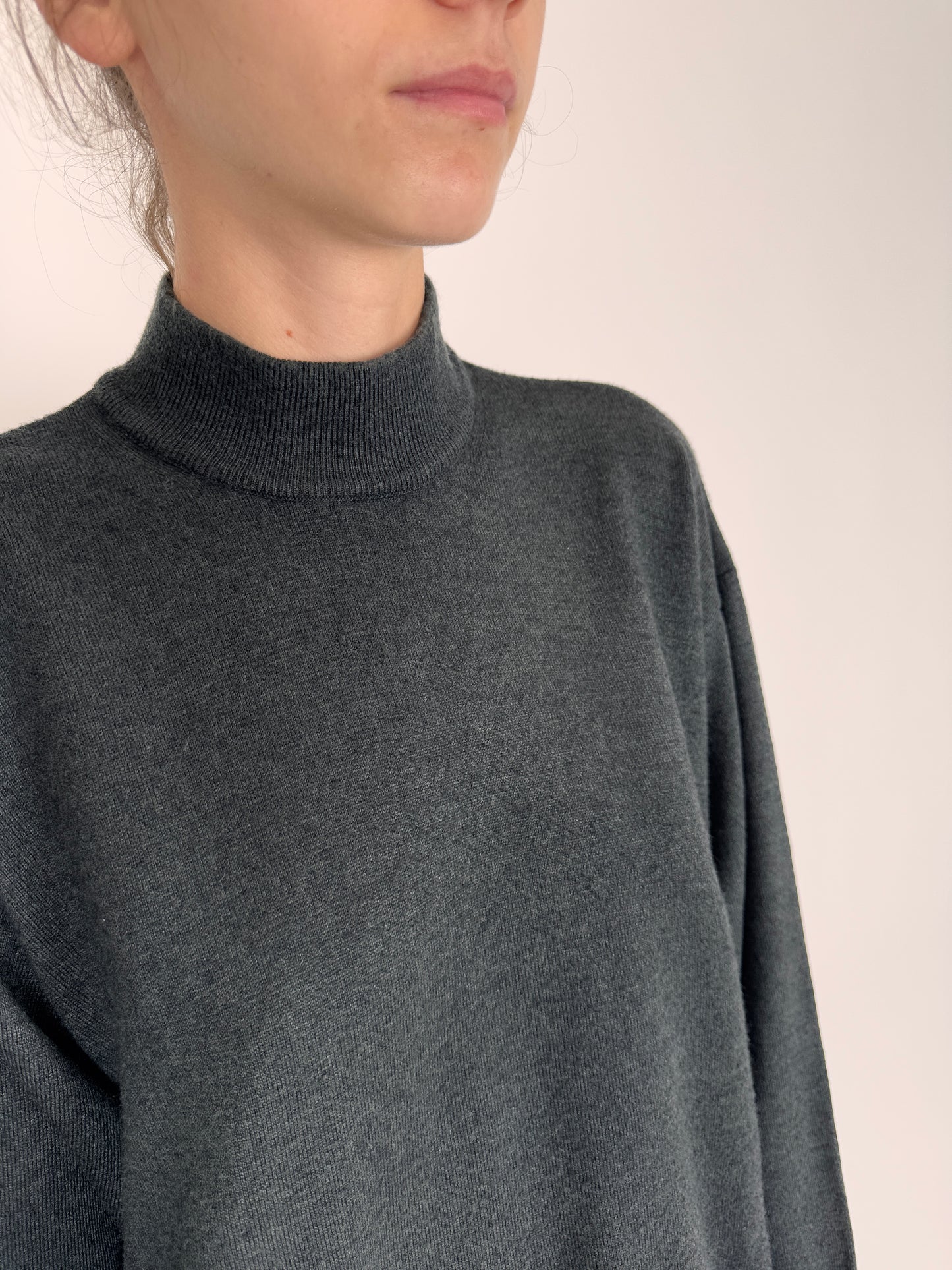 Maleta chimney italiană charcoal gray din lana extrafina de gramaj mare