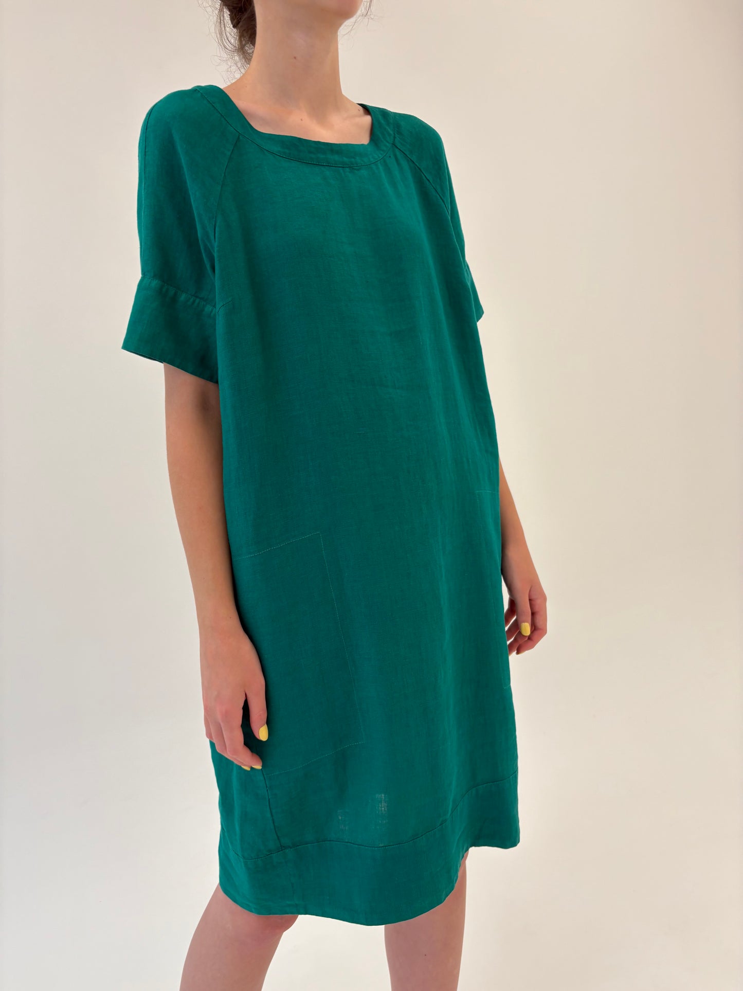 Rochie verde smarald din in in croi lejer
