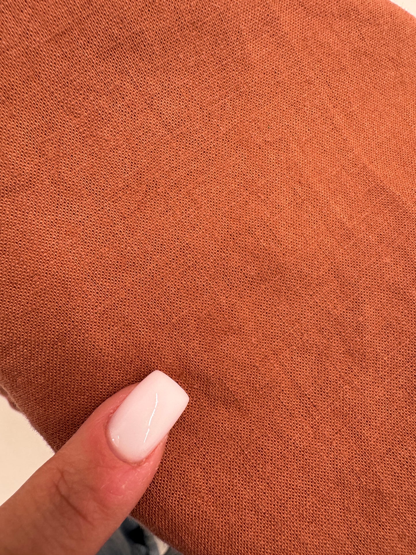 Rochie din in chestnut brown în croi lejer minimalist