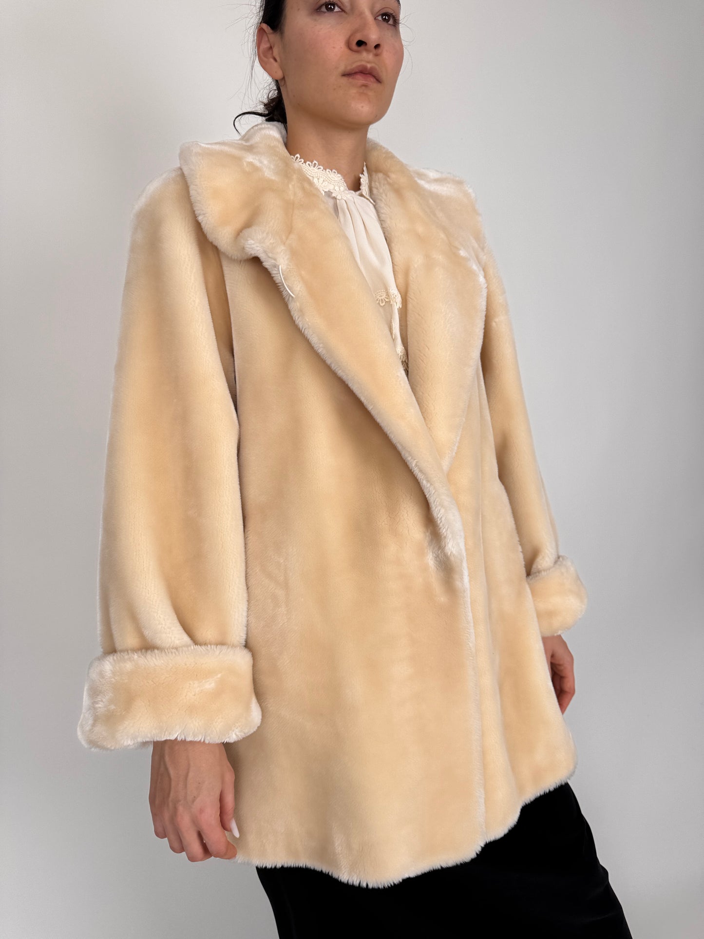 Teddy coat buttery nude italian excepțional
