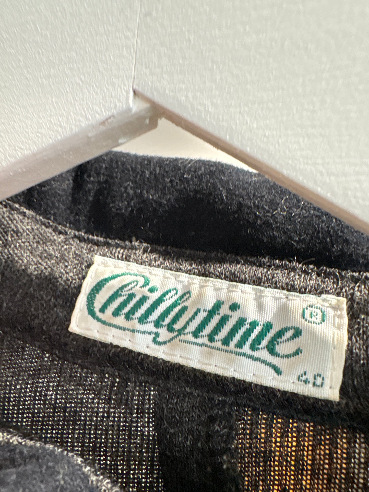 Rochie vintage maxi cambrata cu partea de bust din jerse în nuanțe de gri