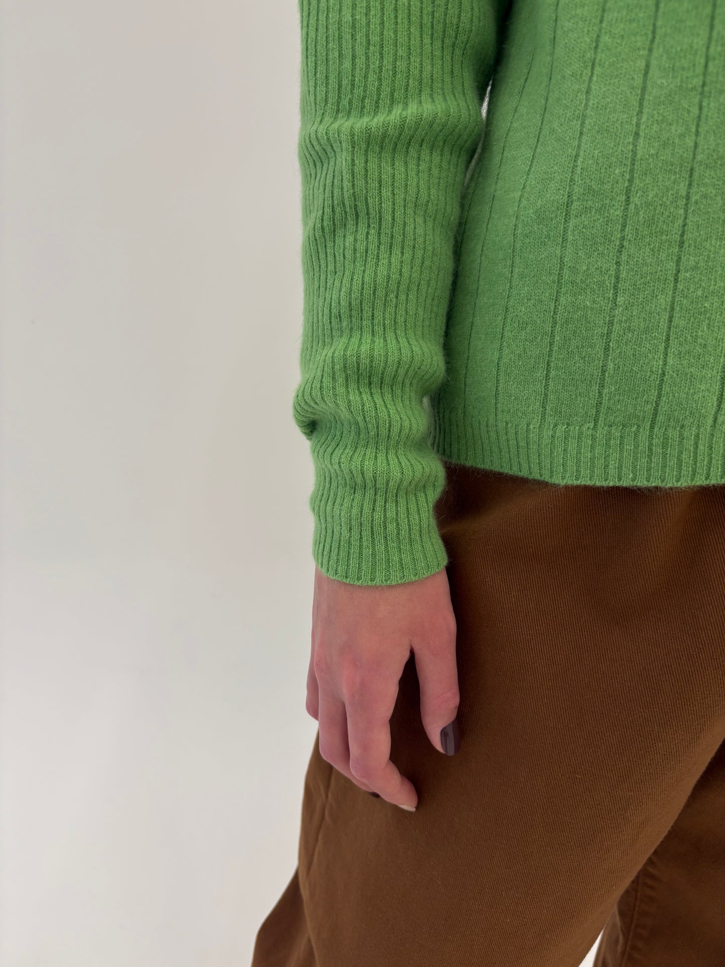 Cardigan polo italian super premium verde crud din lana cu Angora