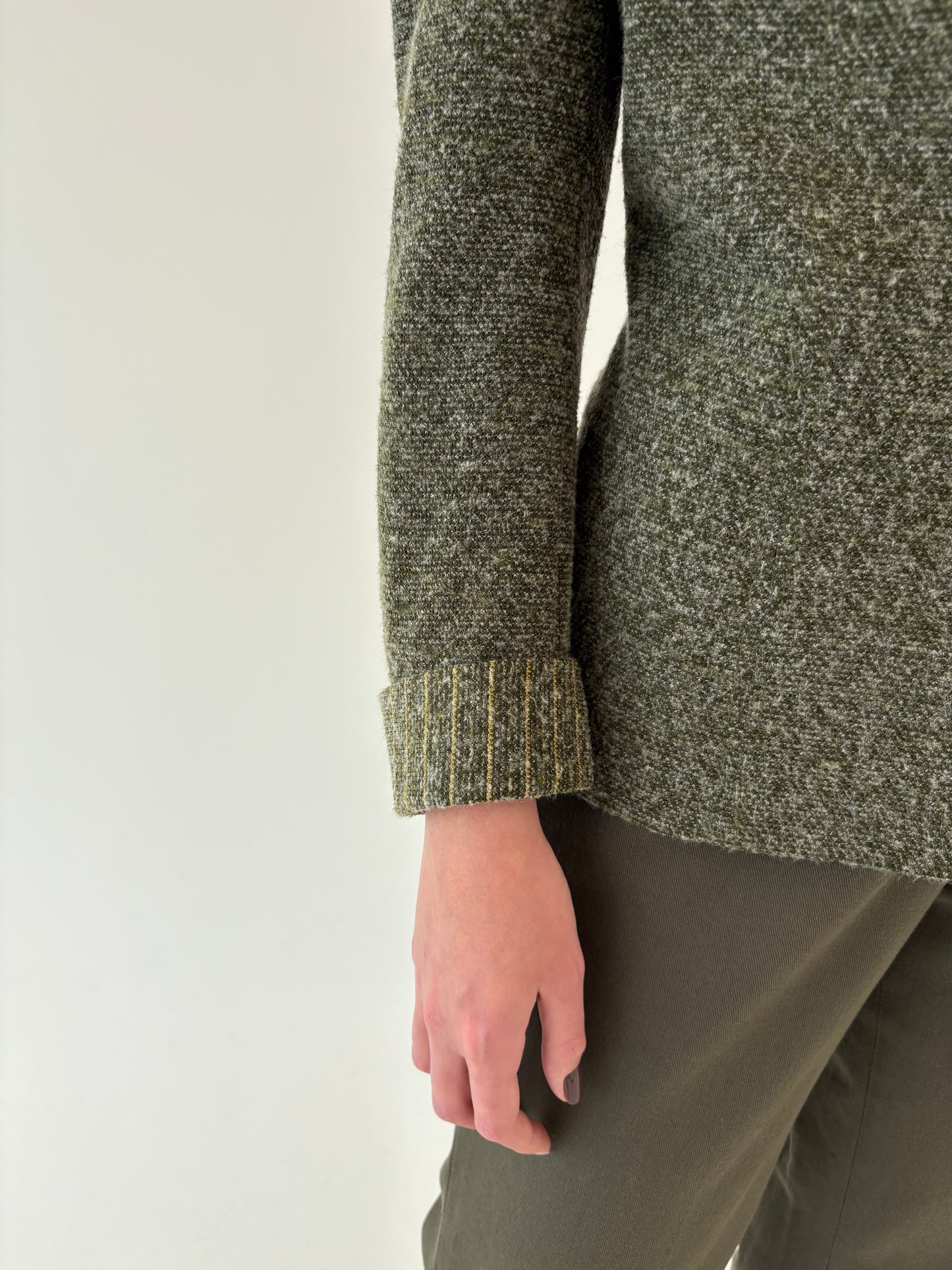 Sacou vintage cambrat din boucle de lana axtrafina în nuanțe de verde