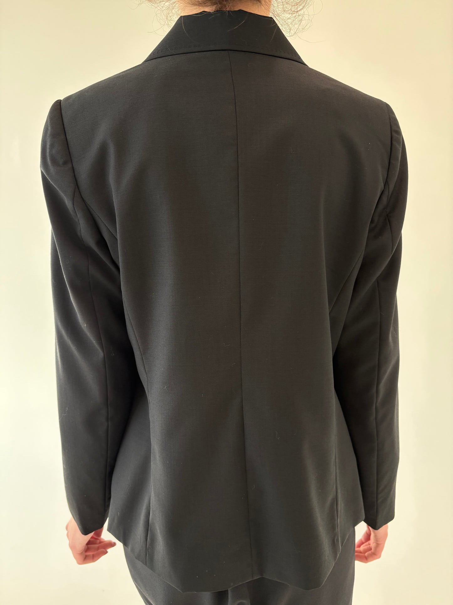 Sacou negru clasic confort italian din lana extrafina cu un touch de lycra