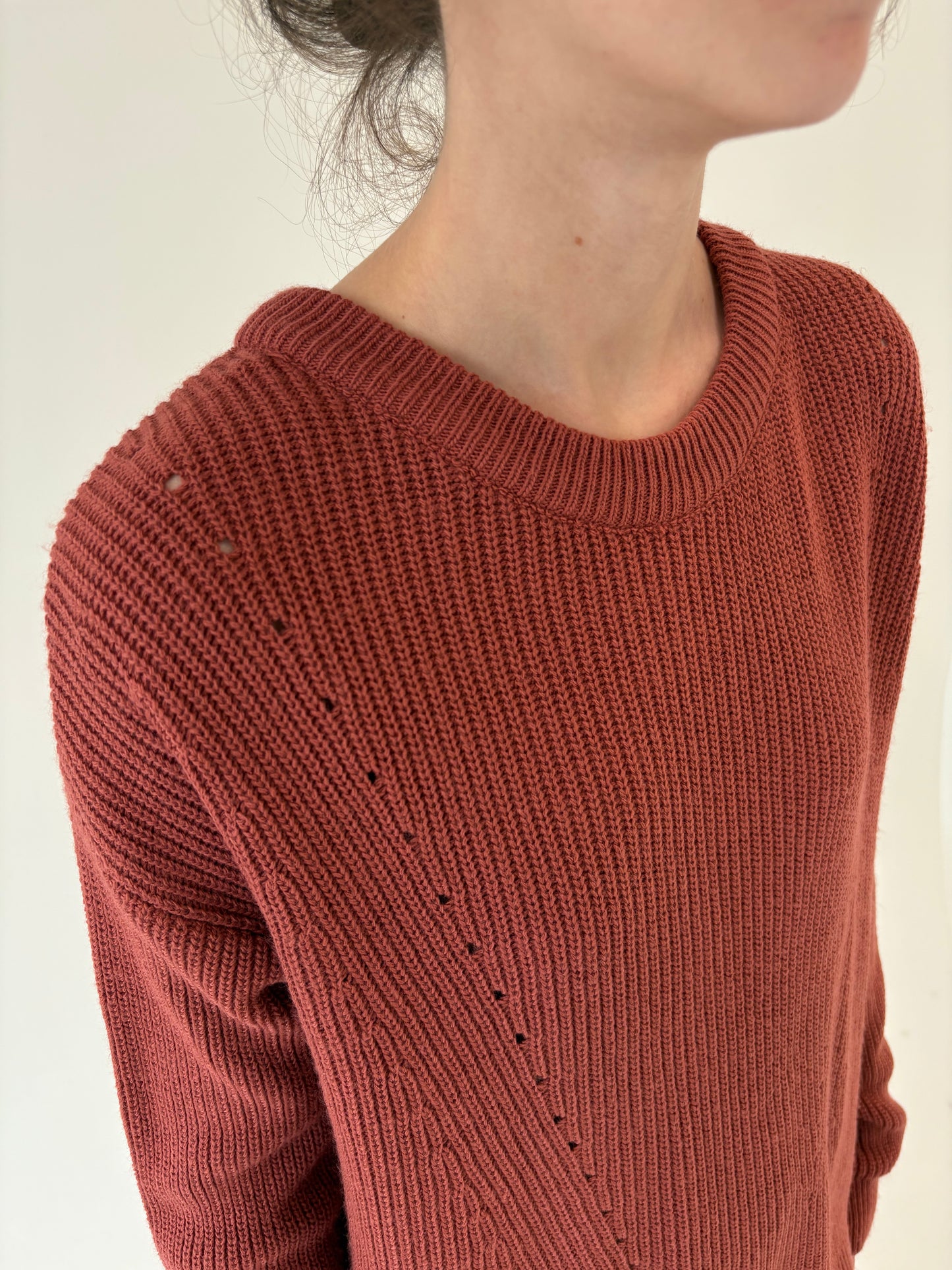 Pulover ribbed burnt sienna brown de gramaj mare din mix de lana extrafina