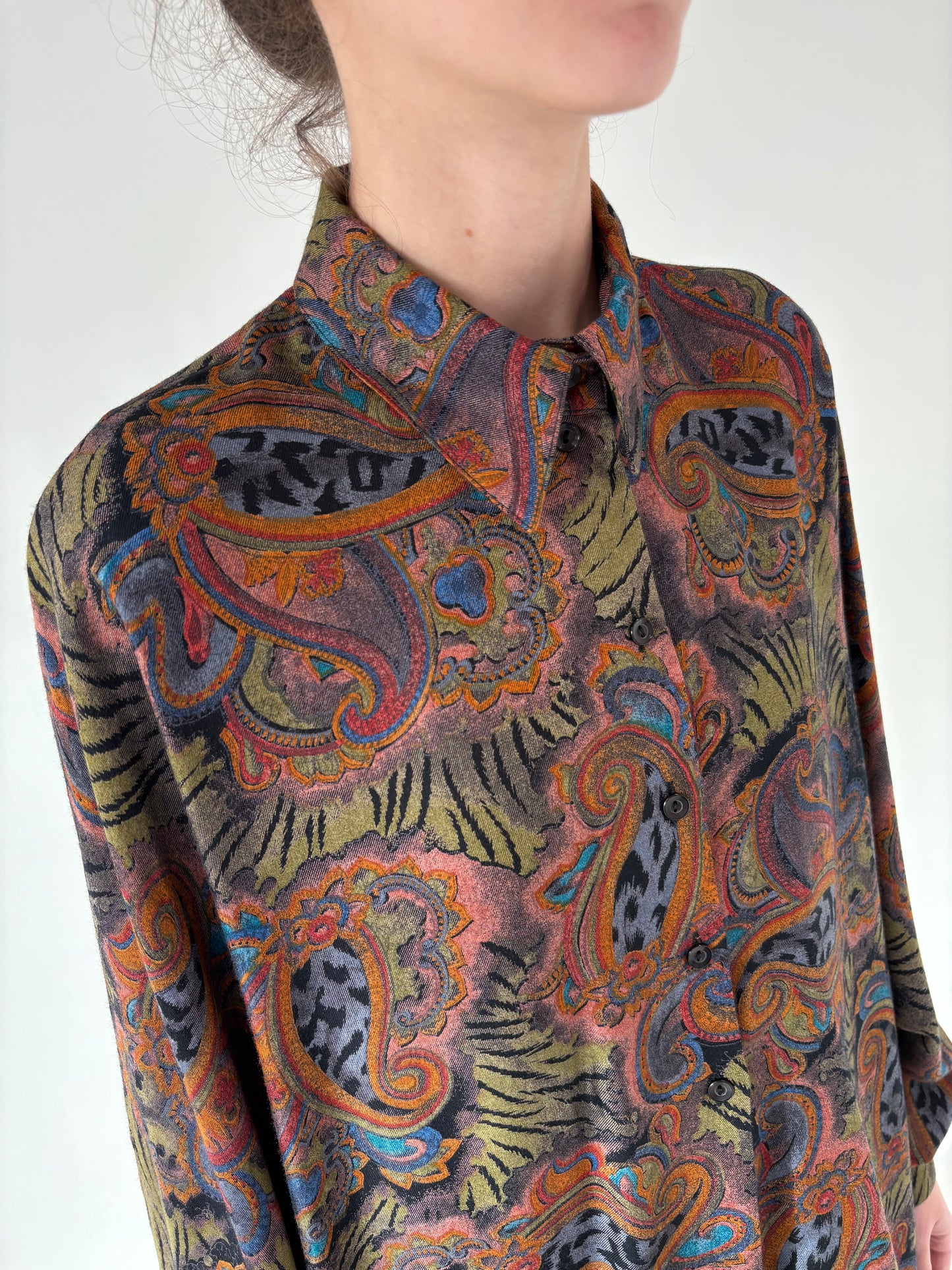 Cămașa vintage plus size cu print paisley în culori superbe