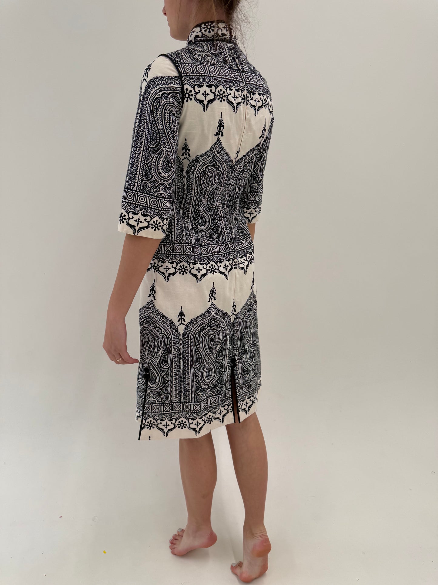 Rochie vintage petite din pânză excepțională cu print paisley superb