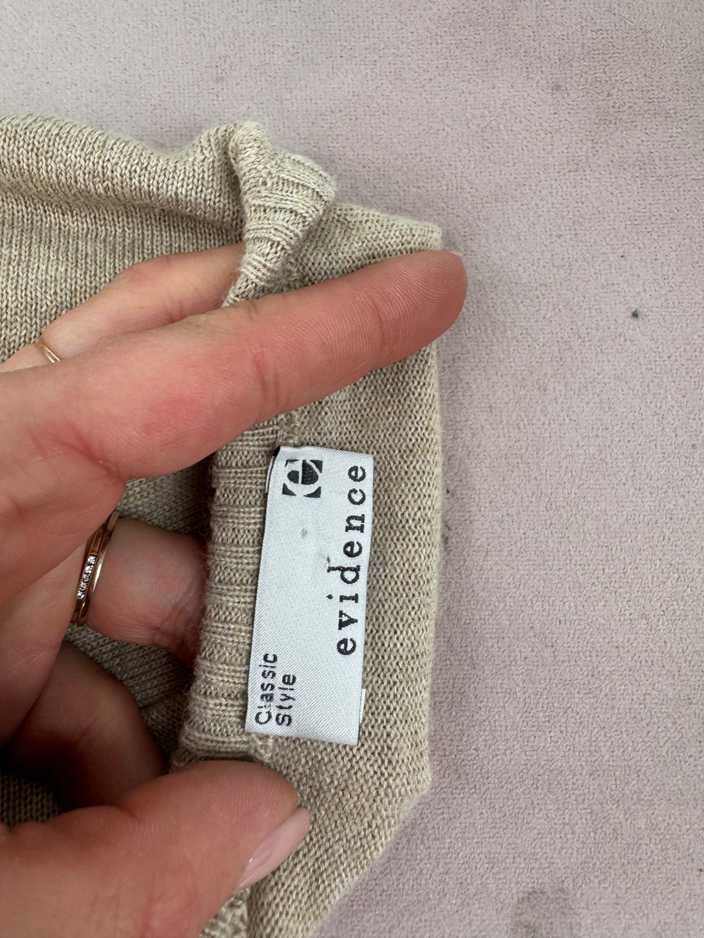 Cardigan italian nude beige din lana merino extrafina