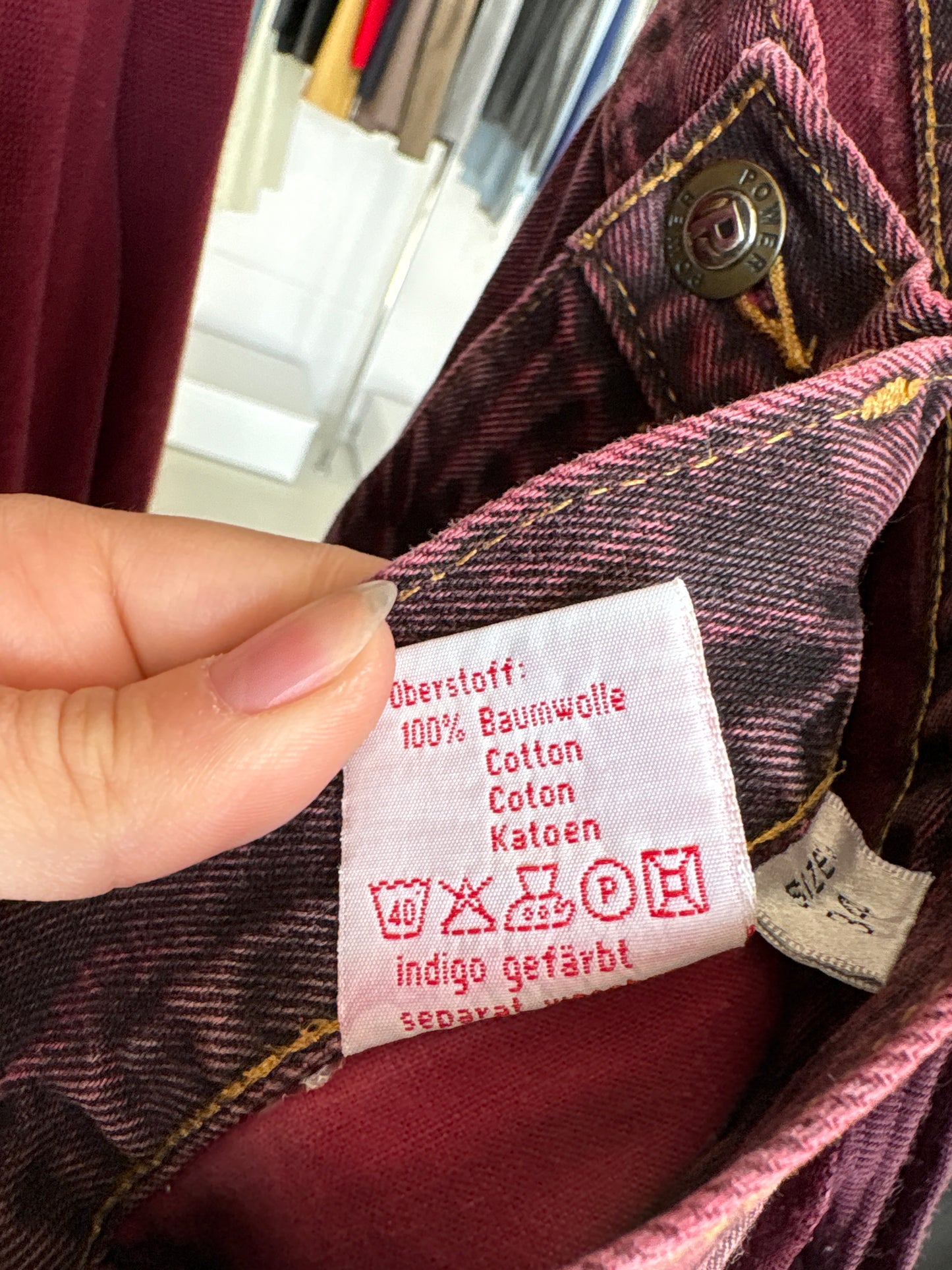 Jeans vintage gros mom fit cu talie ultra ultra înaltă burgundy wash