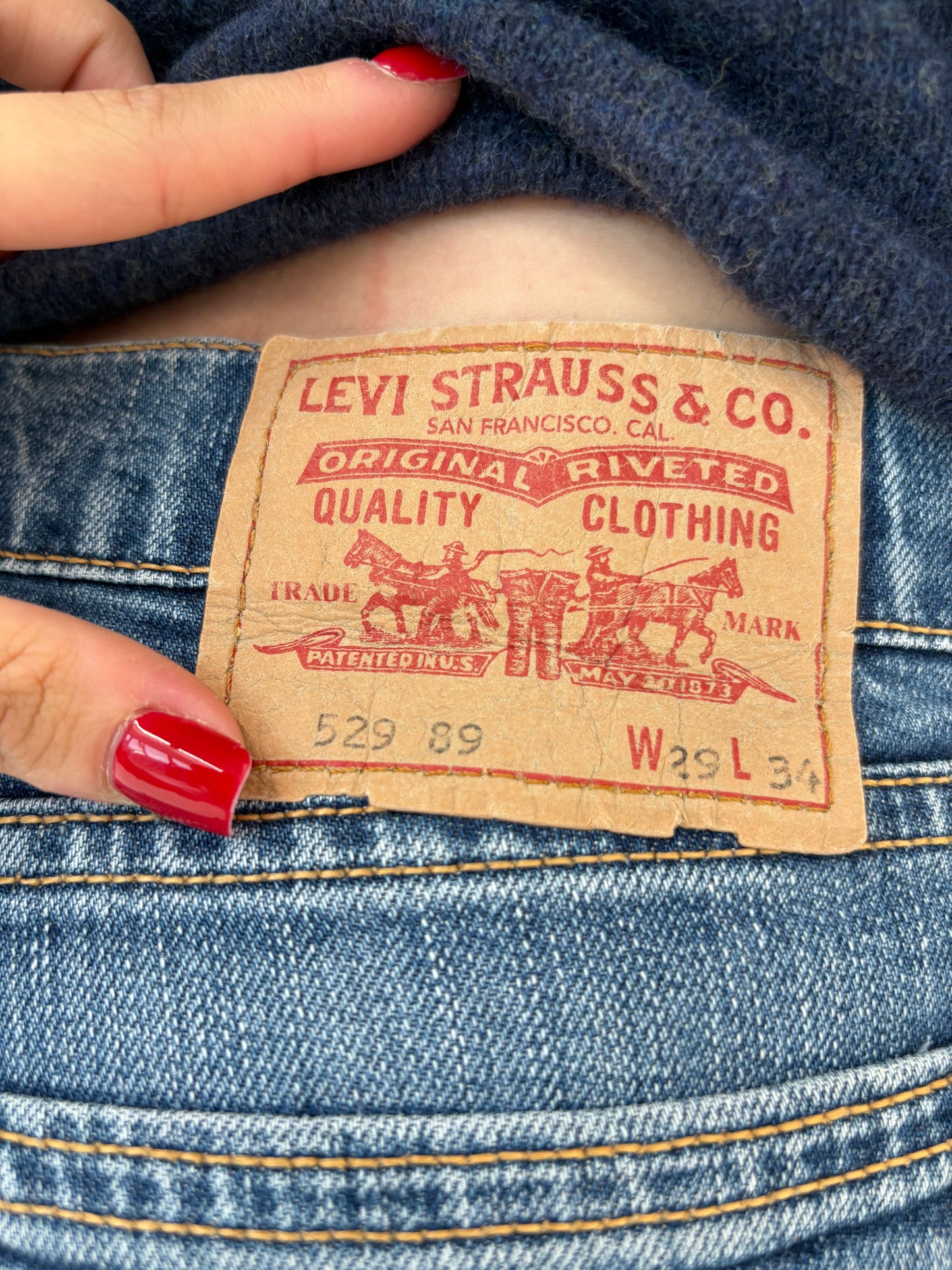 Jeans Levi’s tall bootcut clasic wash cu un touch de elastan