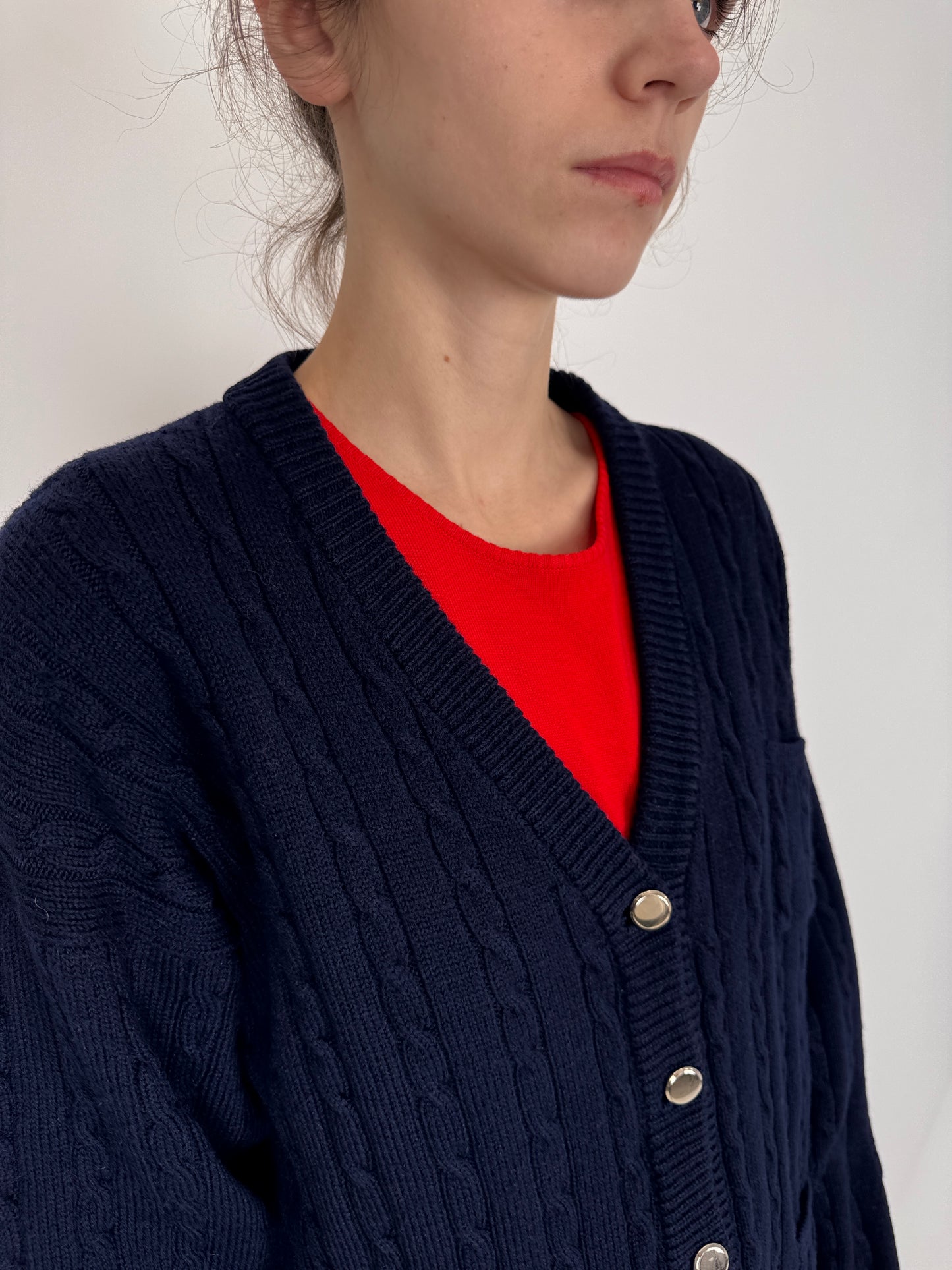 Cardigan navy blue cu nasturi argintii si torsade din lana extrafina