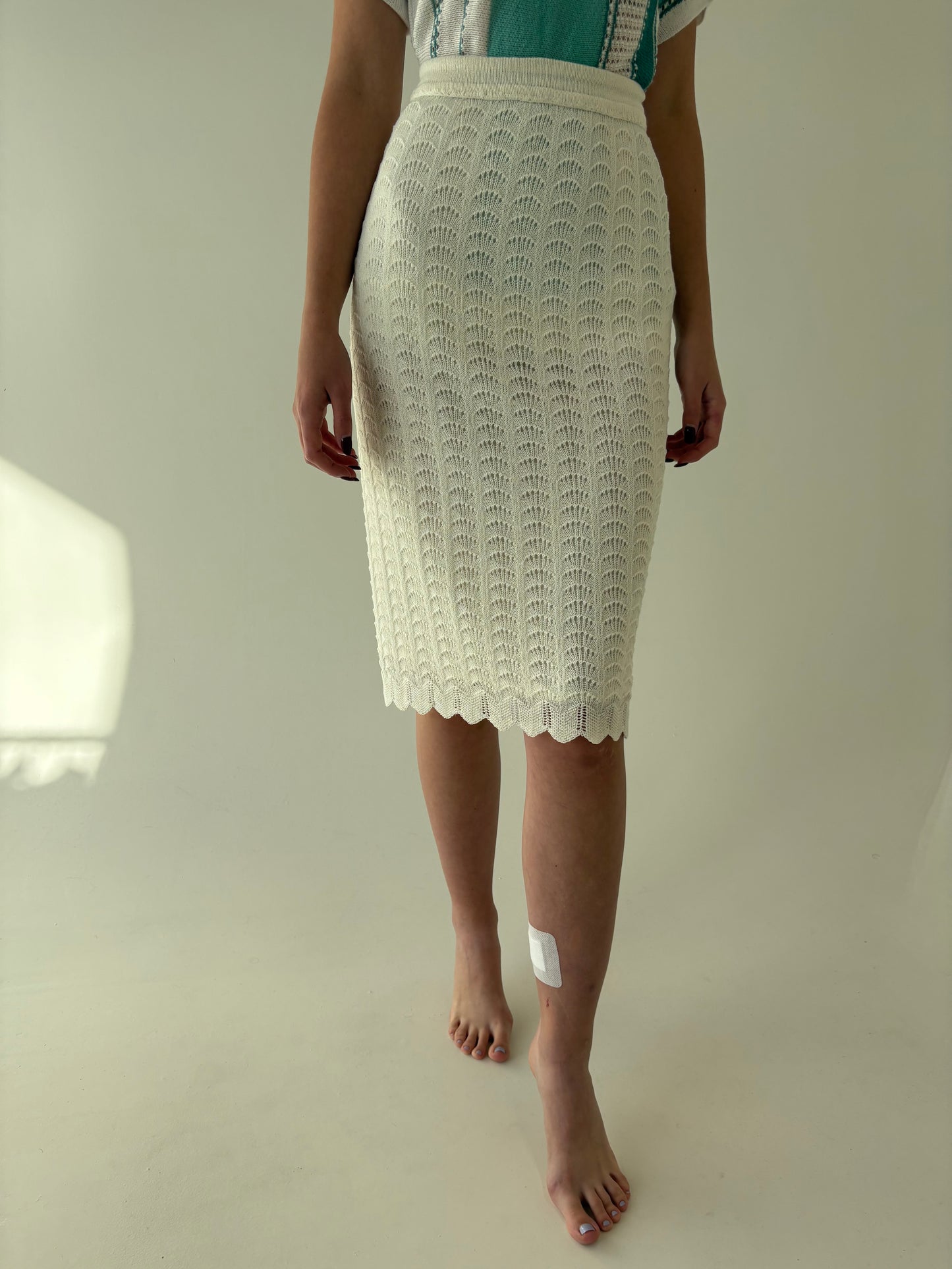 Fustă butter white din jerse plin dantelat