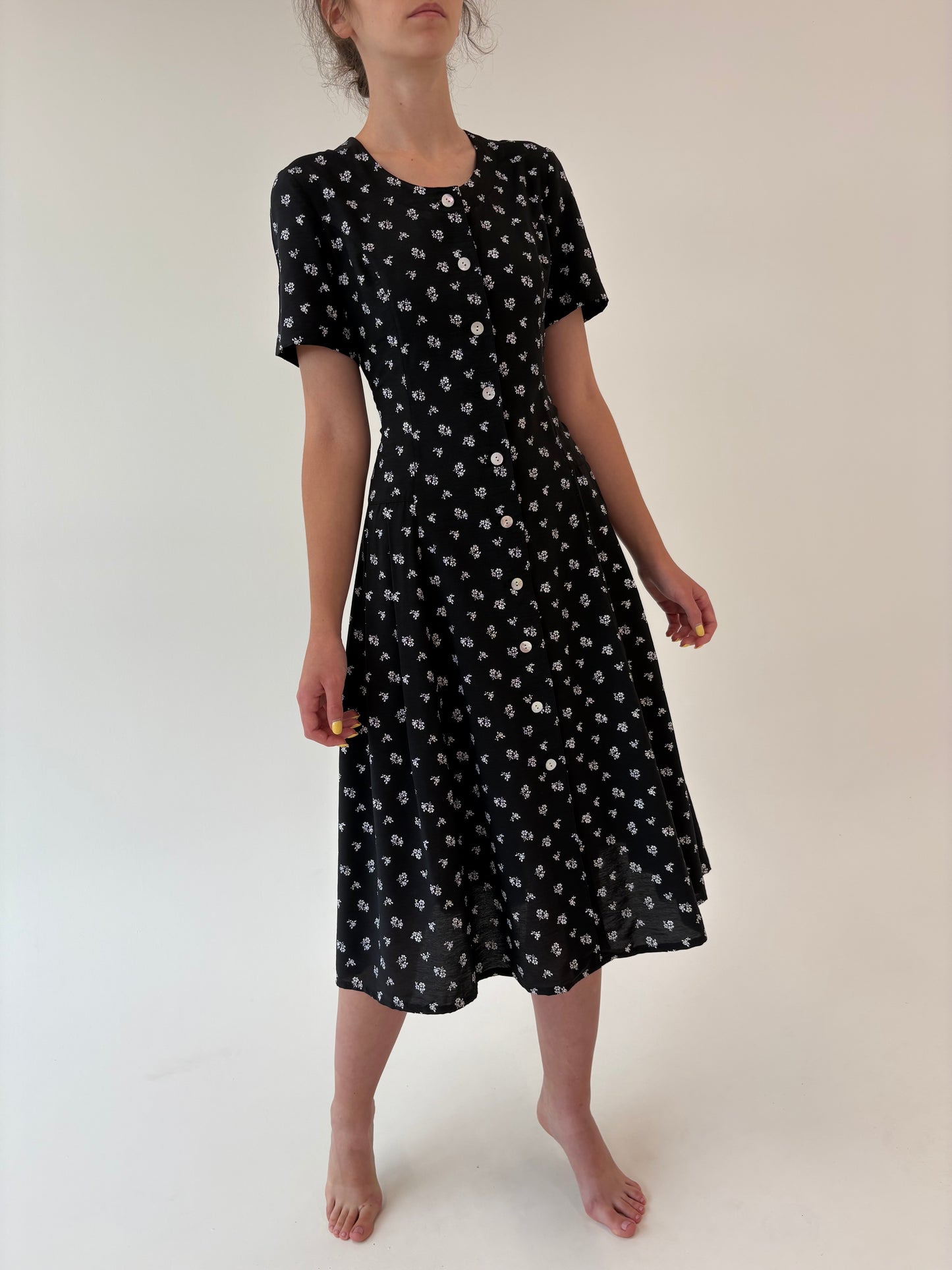 LBD vintage usor cambrata în croi super demoni cu print delicat ivoire