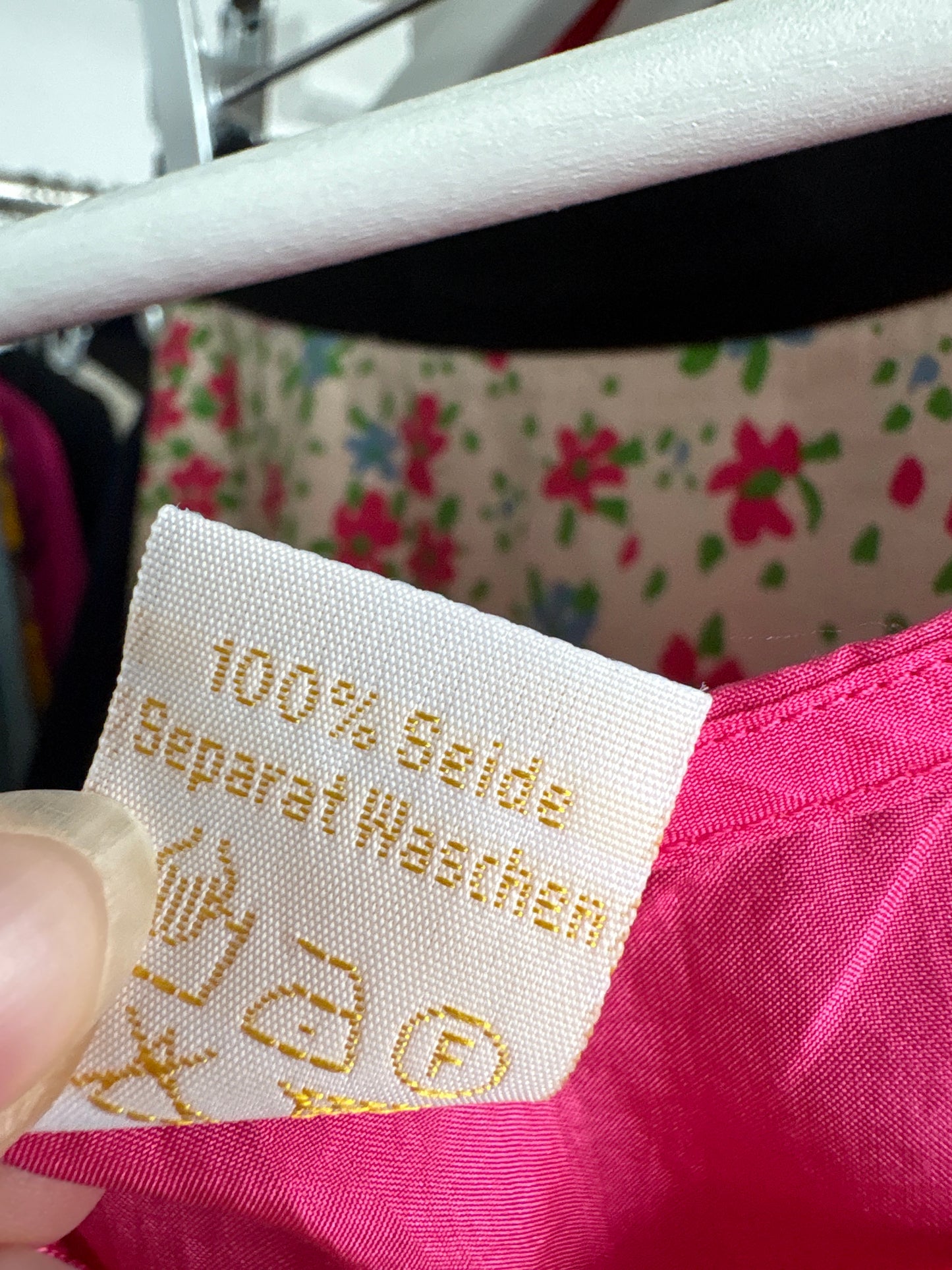 Top fucsia din mătase naturală