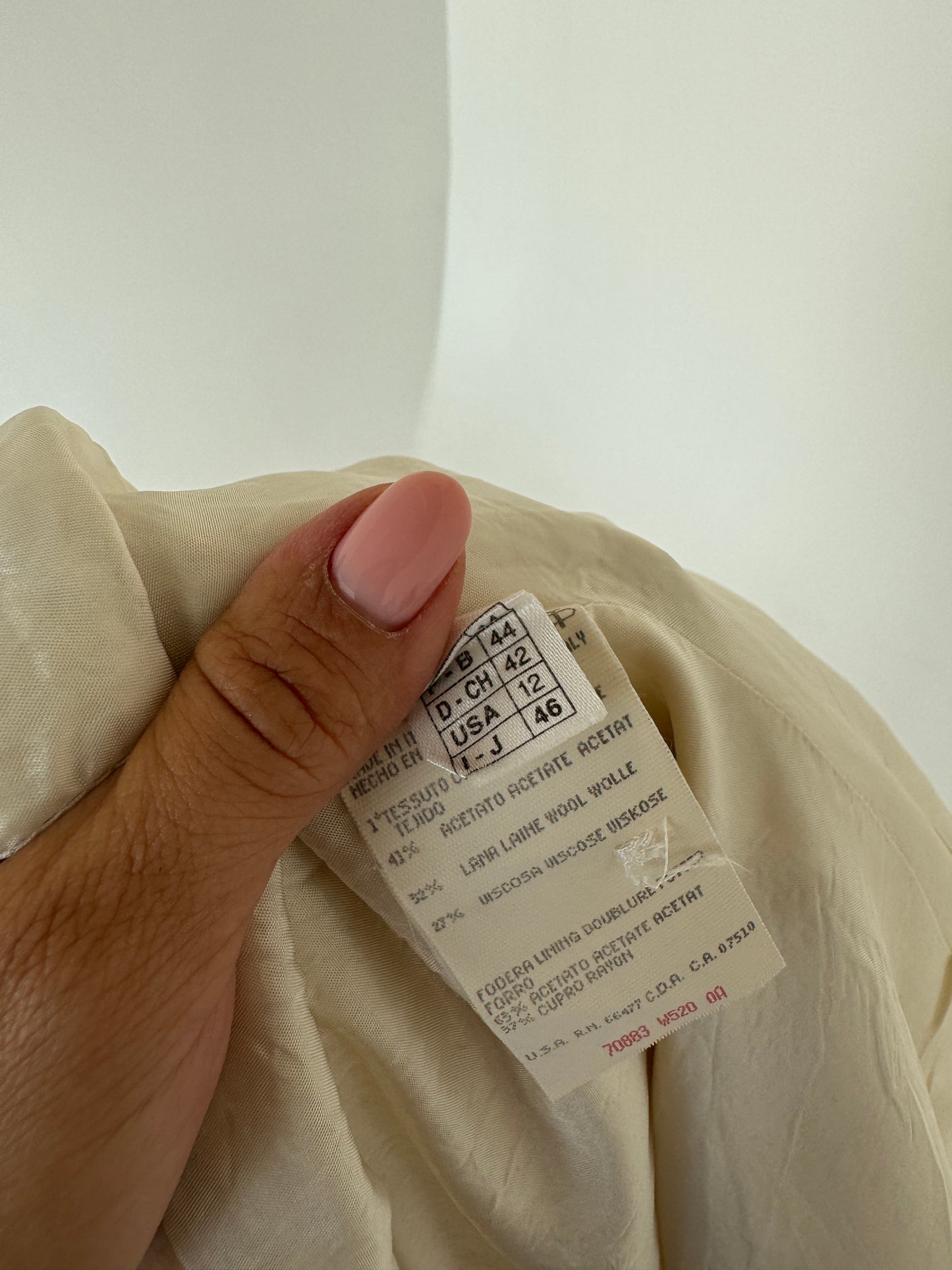 Sacou luxury italian cambrat butter white din stofita gofrată de la zi la seară