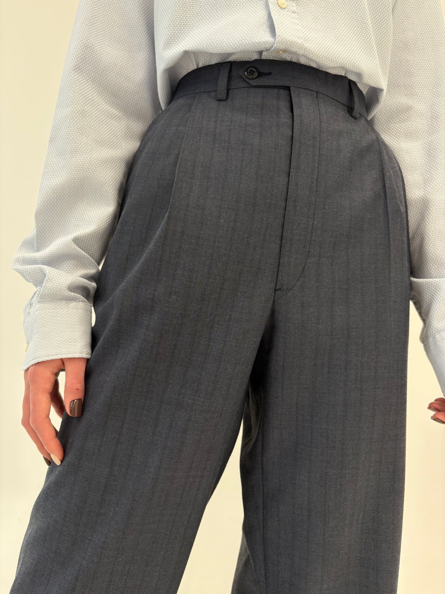 Costum italian dark jeans blue din lana extrafina în croi actual