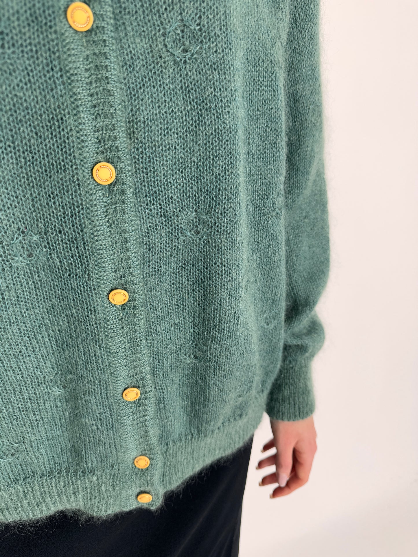 Cardigan italian bijuterie lucrat manual din baby mohair