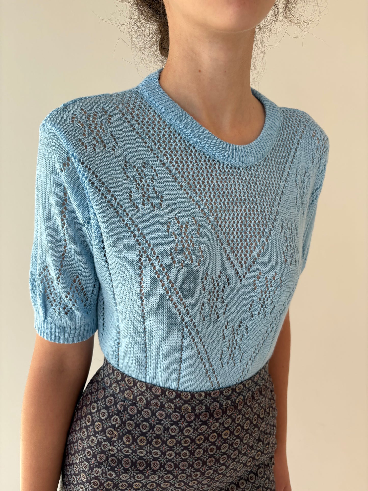 Top vintage dantelat baby blue din mix de lana extrafina