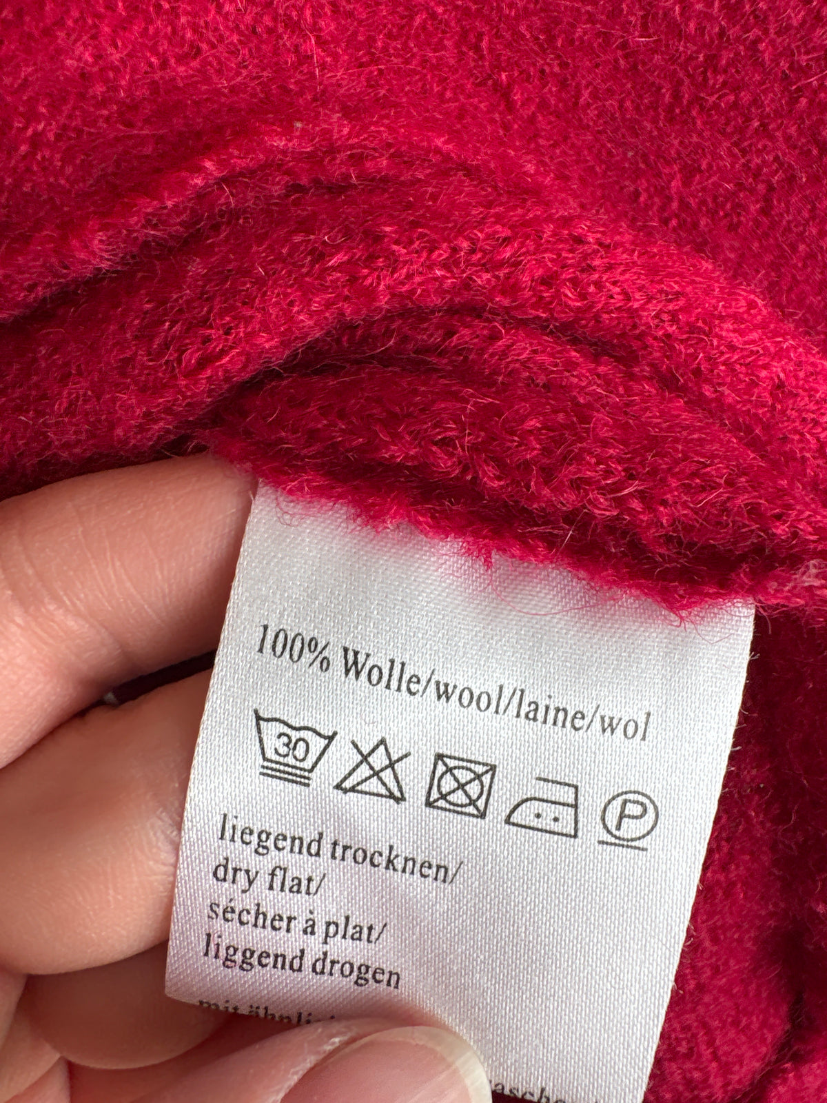 Sacou raspberry red din boiled wool un croi ușor cambrat