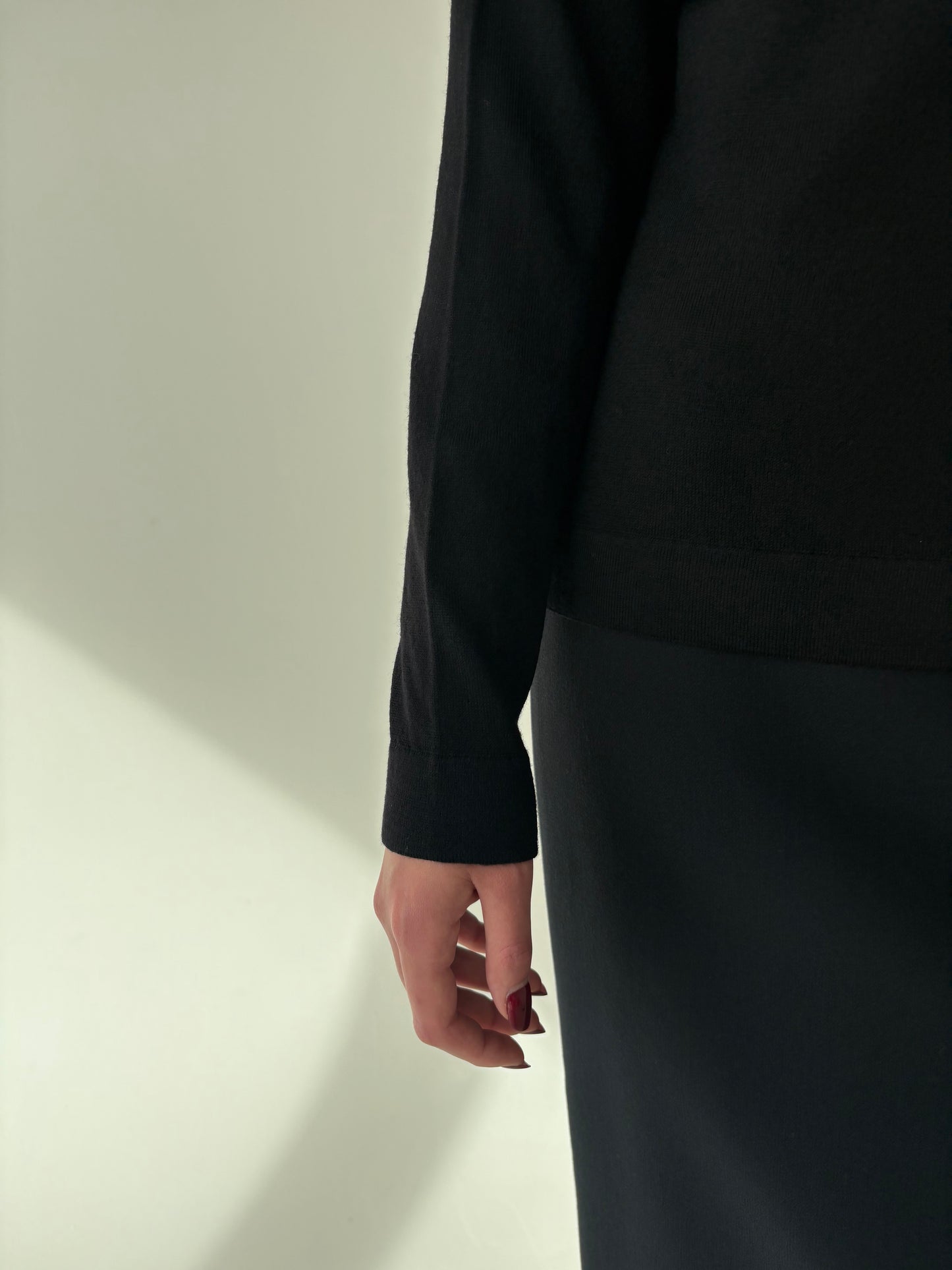 Cardigan negru clasic din mix de lana merino extafina