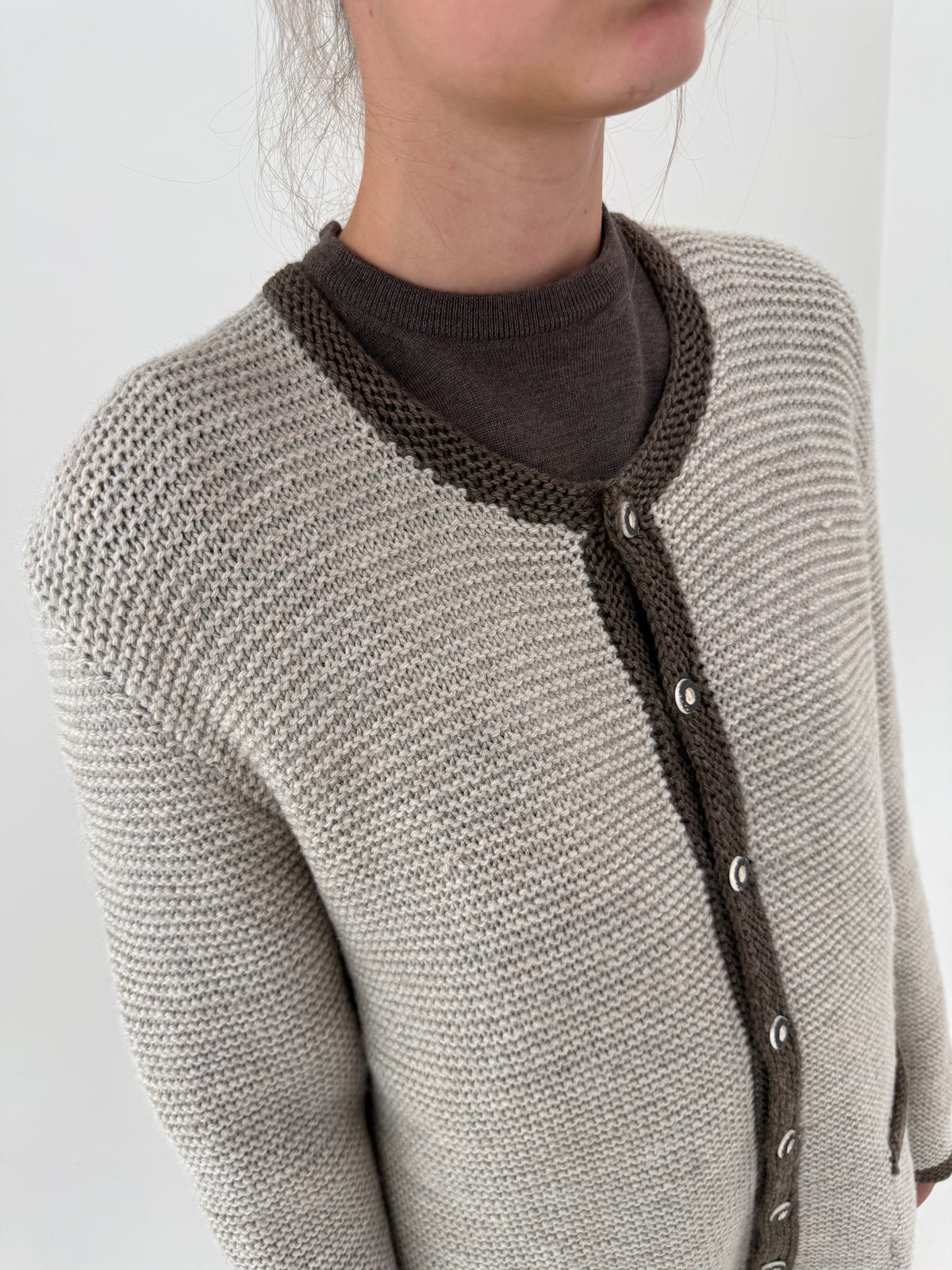 Jacheta warm gray din tricot gros texturat de lana extrafina
