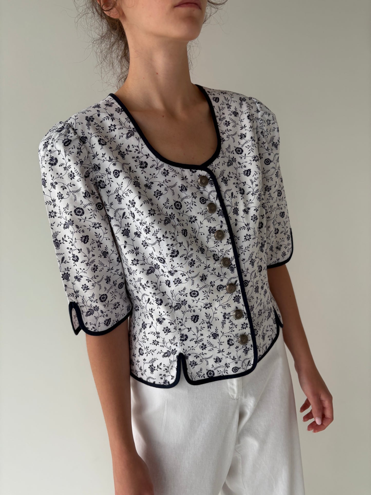 Sacou vintage cambrat cu influențe Navy și talie reglabilă