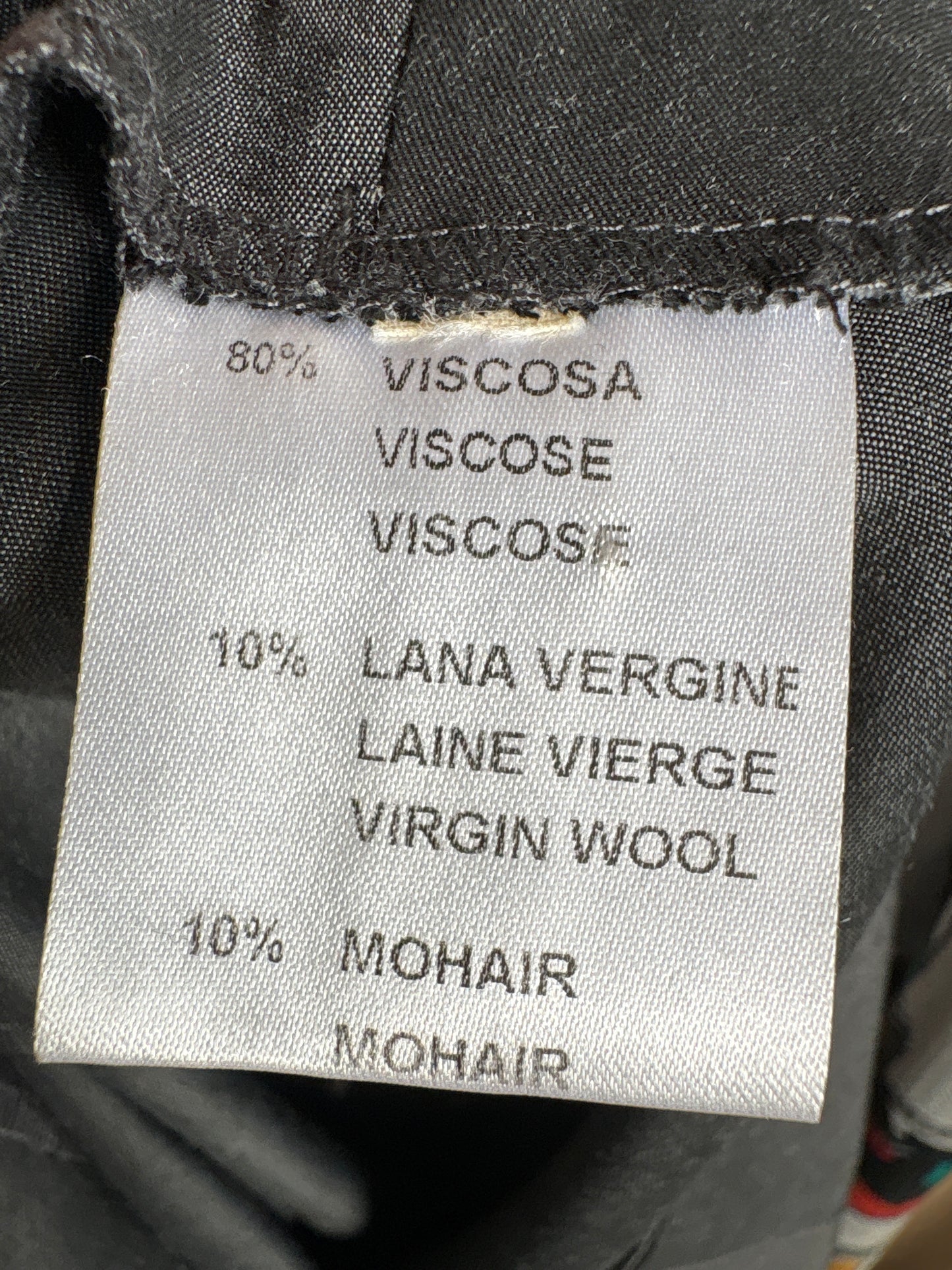 Costum business de vară din stofita excepțională lightweight în croi actual