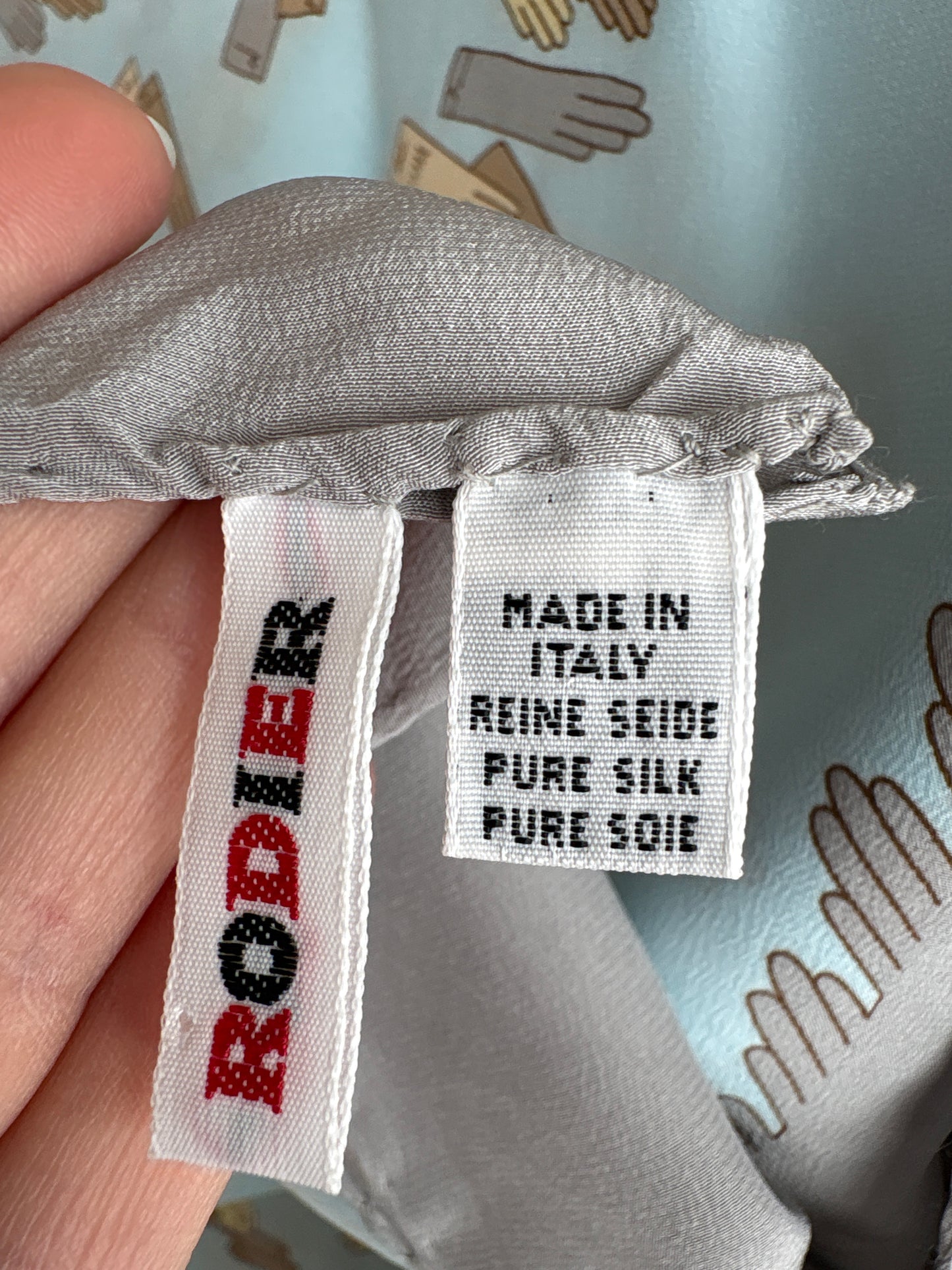 Eșarfă XL italiană baby blue din mătase naturală cu print în culori neutre